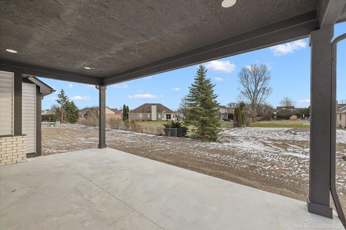 28324 Nadia Lane, Chesterfield, MI 48047 — Photo 42