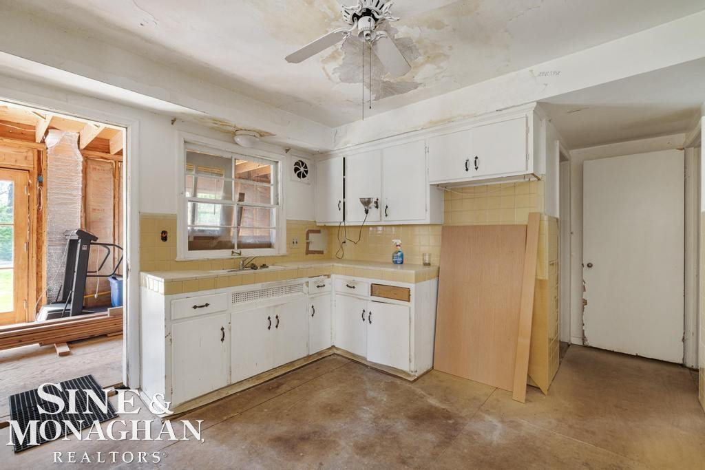 15808 -15810 Windmill Pointe Drive, Grosse Pointe Park, MI 48230 — Photo 38
