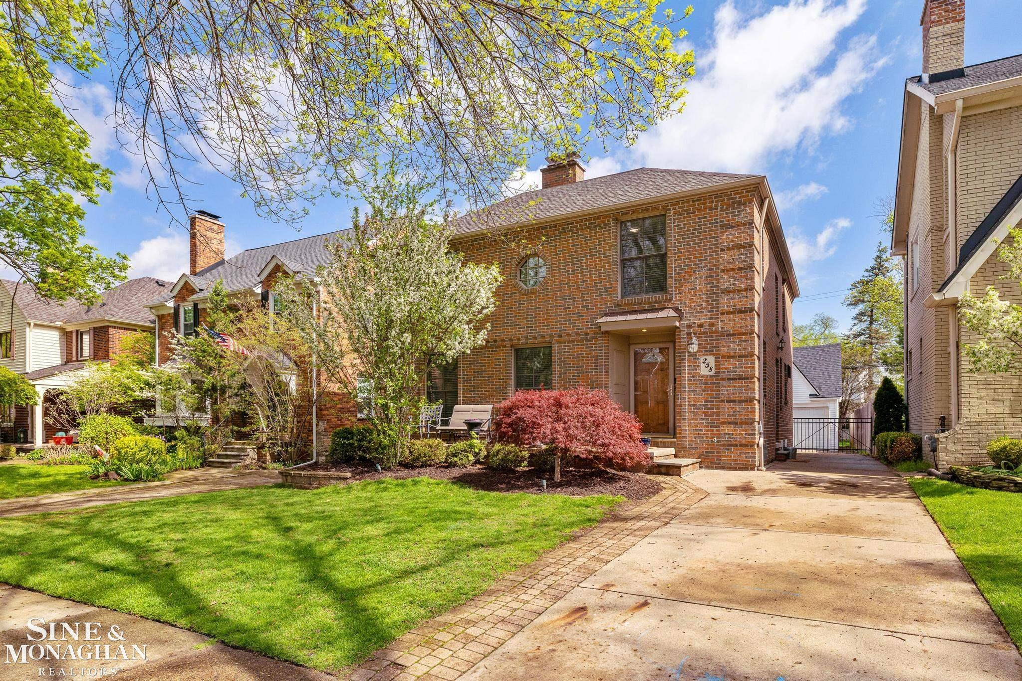 258 Merriweather Road, Grosse Pointe Farms, MI 48236 — Photo 2