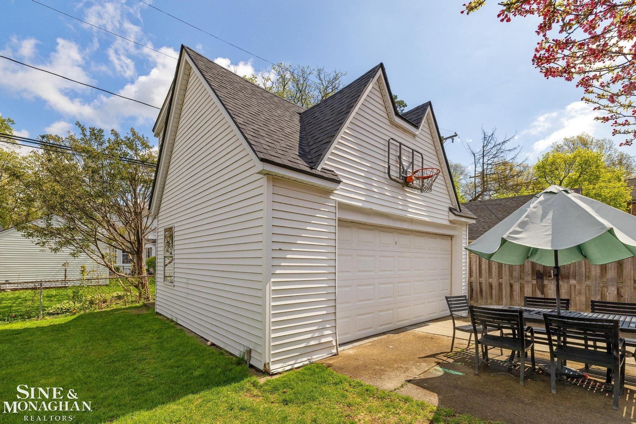 258 Merriweather Road, Grosse Pointe Farms, MI 48236 — Photo 46