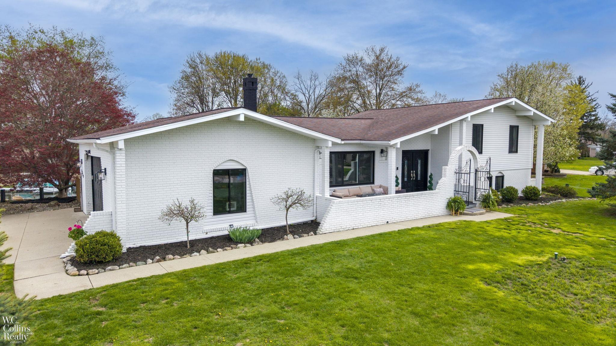 9059 Sandy Ridge Drive, White Lake, MI — Photo 3