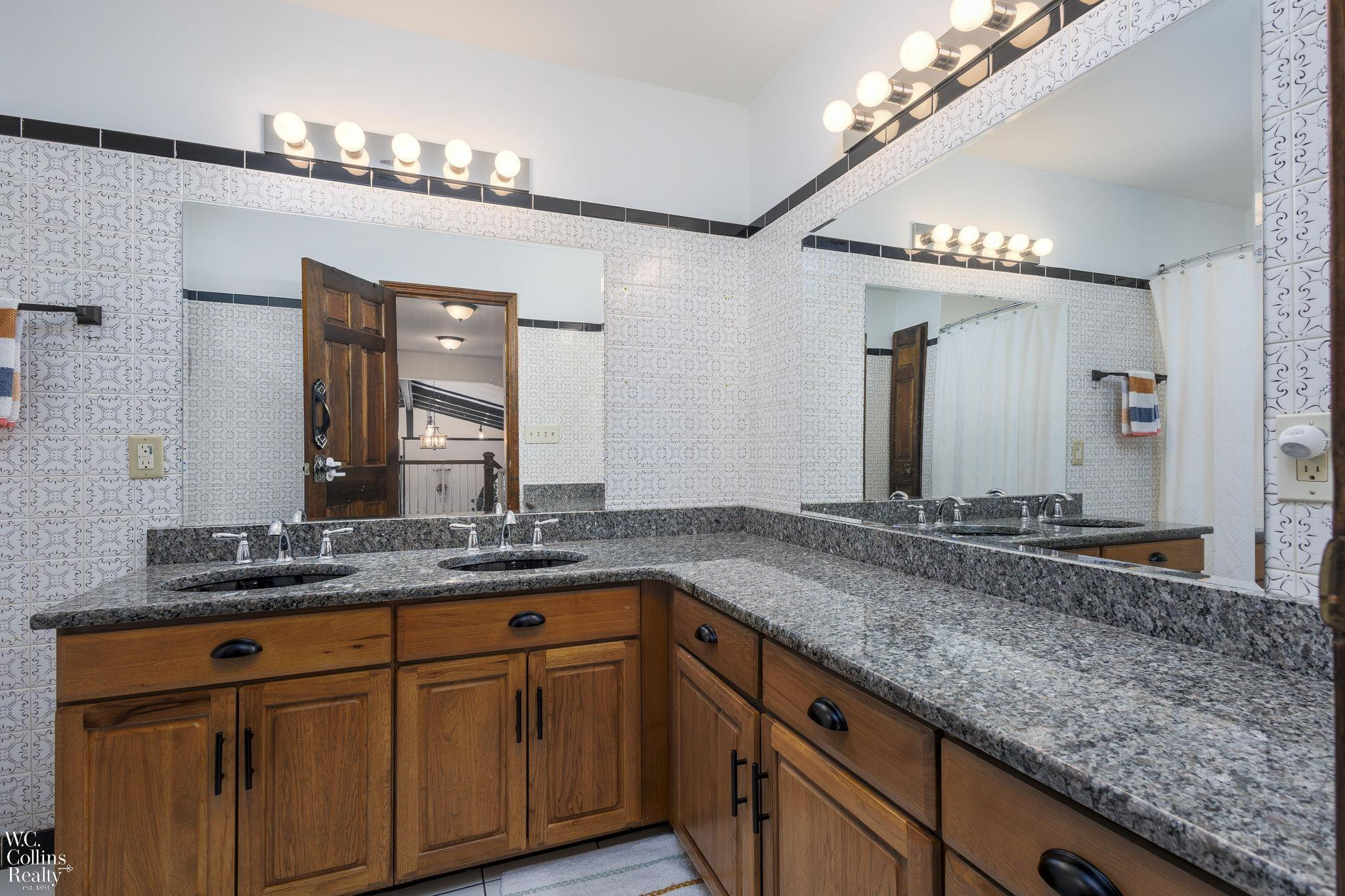 9059 Sandy Ridge Drive, White Lake, MI — Photo 29