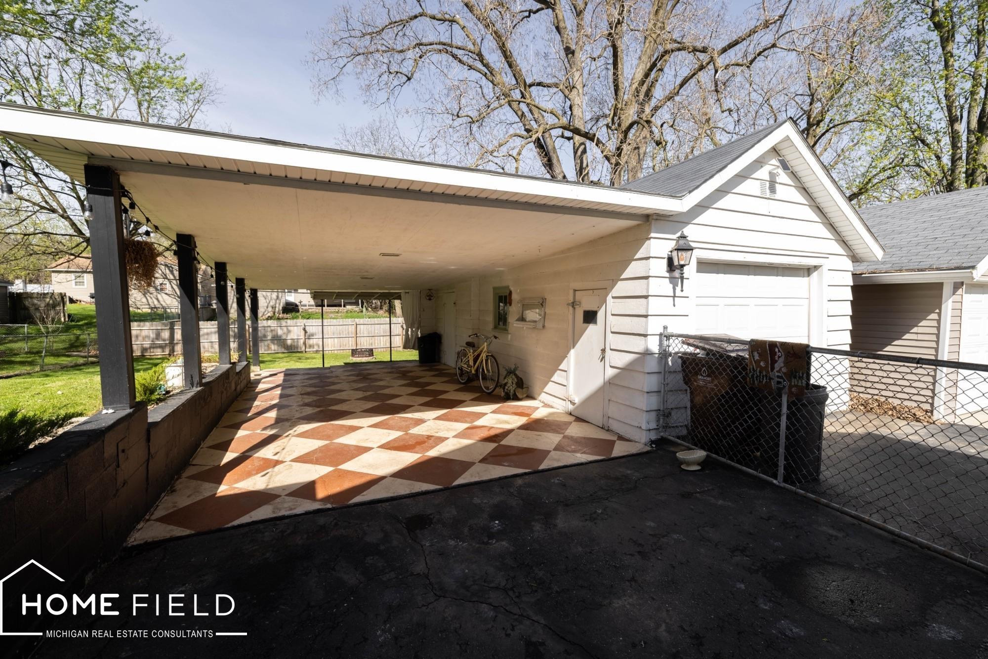 1314 Broadway Avenue, Owosso, MI 48867 — Photo 4