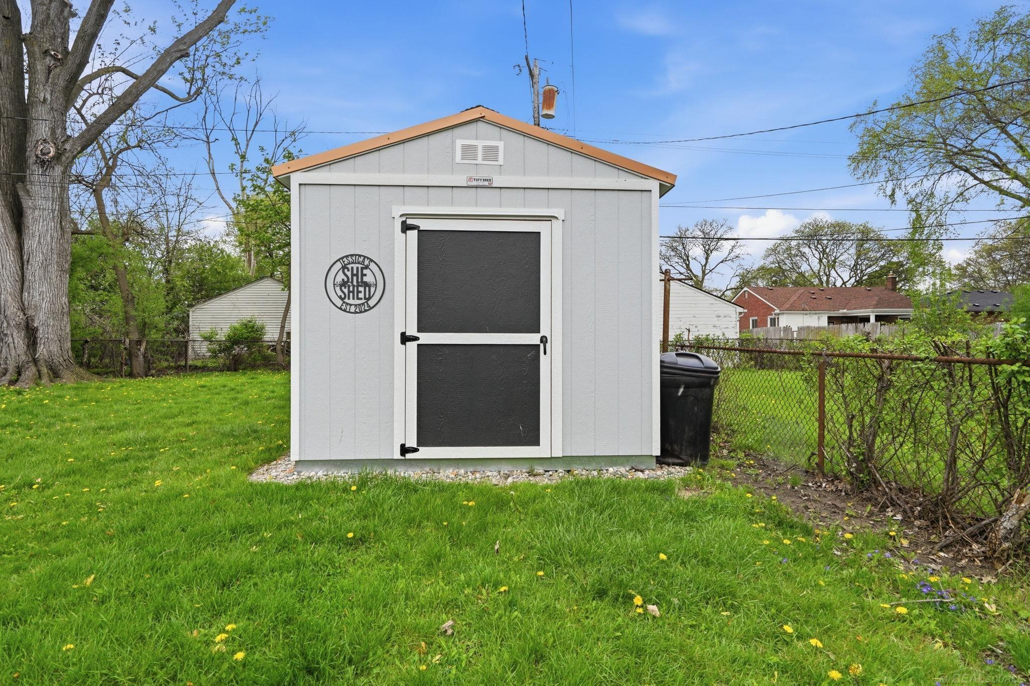 23005 Church Street, Oak Park, MI 48237 — Photo 22