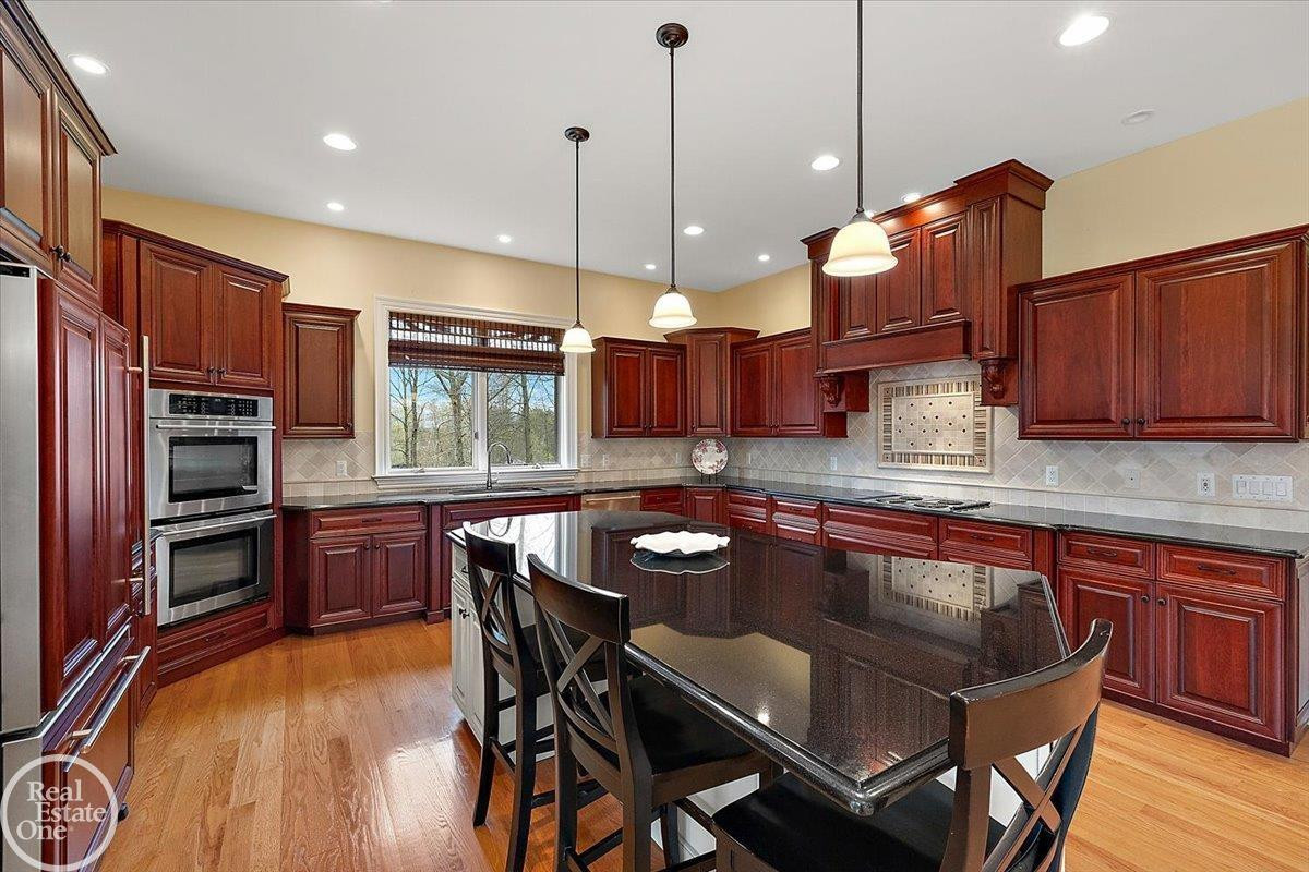 170 Fern Drive, Unit #11, MI 48367 — Photo 17