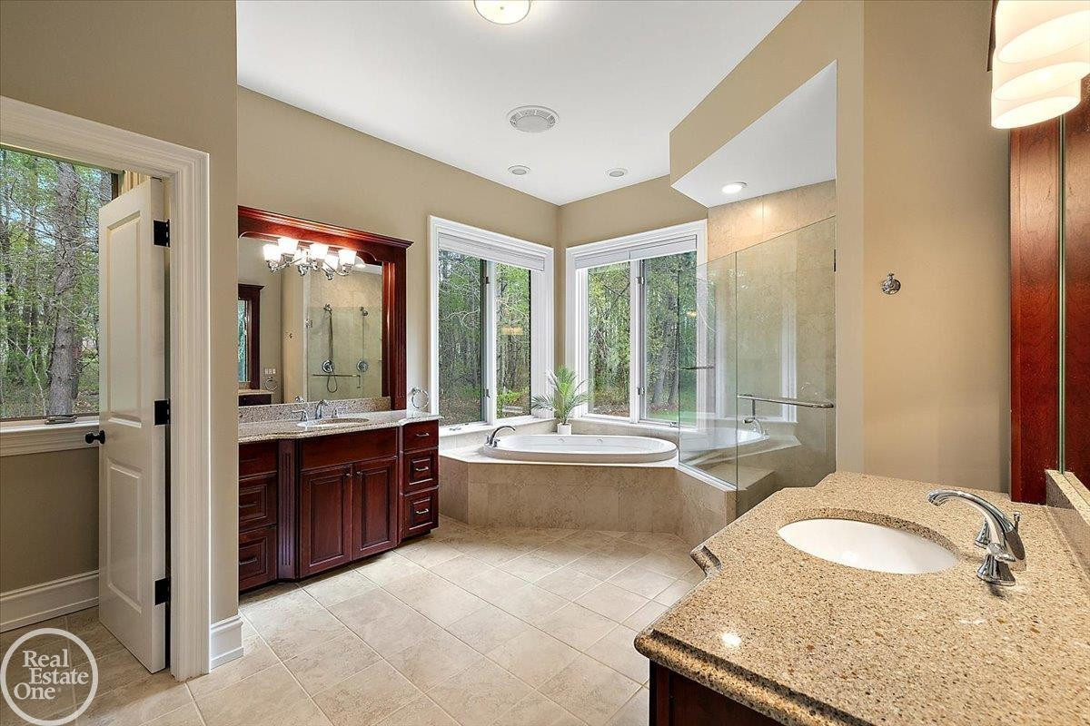 170 Fern Drive, Unit #11, MI 48367 — Photo 27