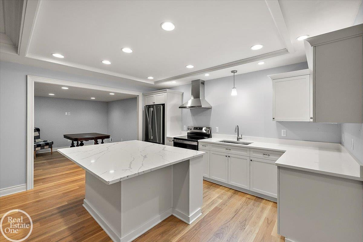170 Fern Drive, Unit #11, MI 48367 — Photo 30