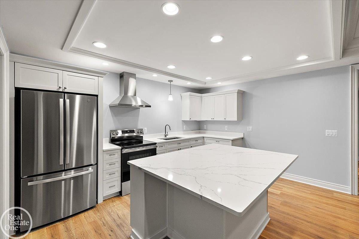 170 Fern Drive, Unit #11, MI 48367 — Photo 31