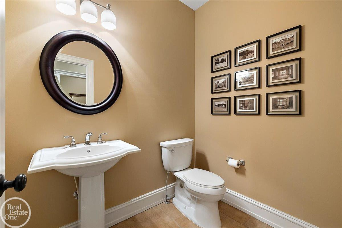 170 Fern Drive, Unit #11, MI 48367 — Photo 46