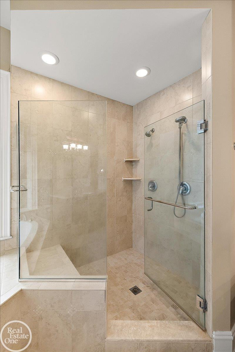 170 Fern Drive, Unit #11, MI 48367 — Photo 49