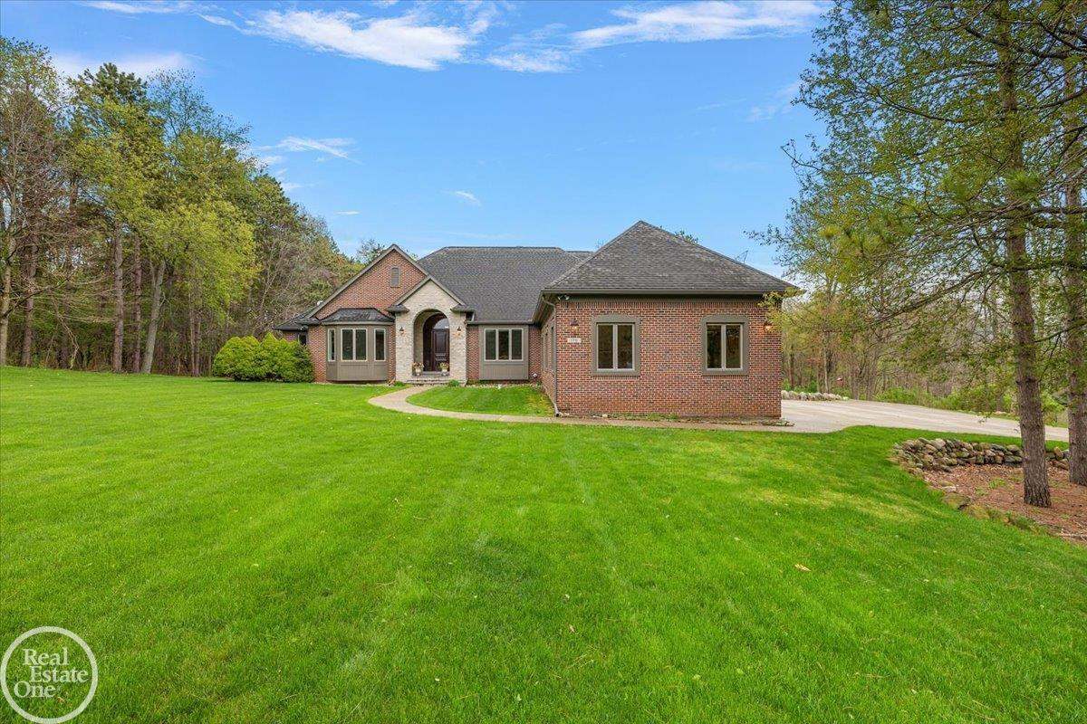 170 Fern Drive, Unit #11, MI 48367 — Photo 63