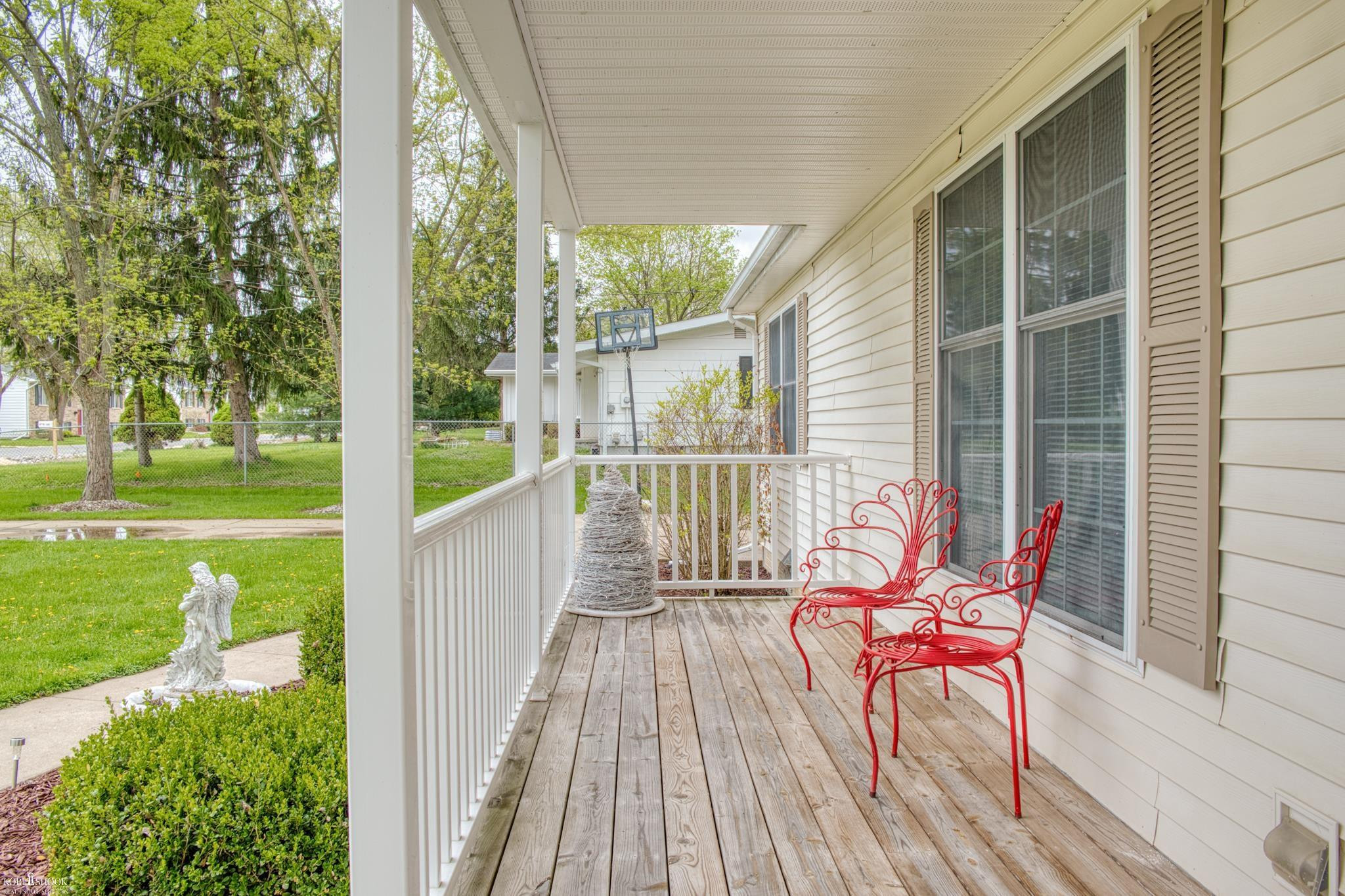 107 N Kingsley Street, Corunna, MI 48817 — Photo 27