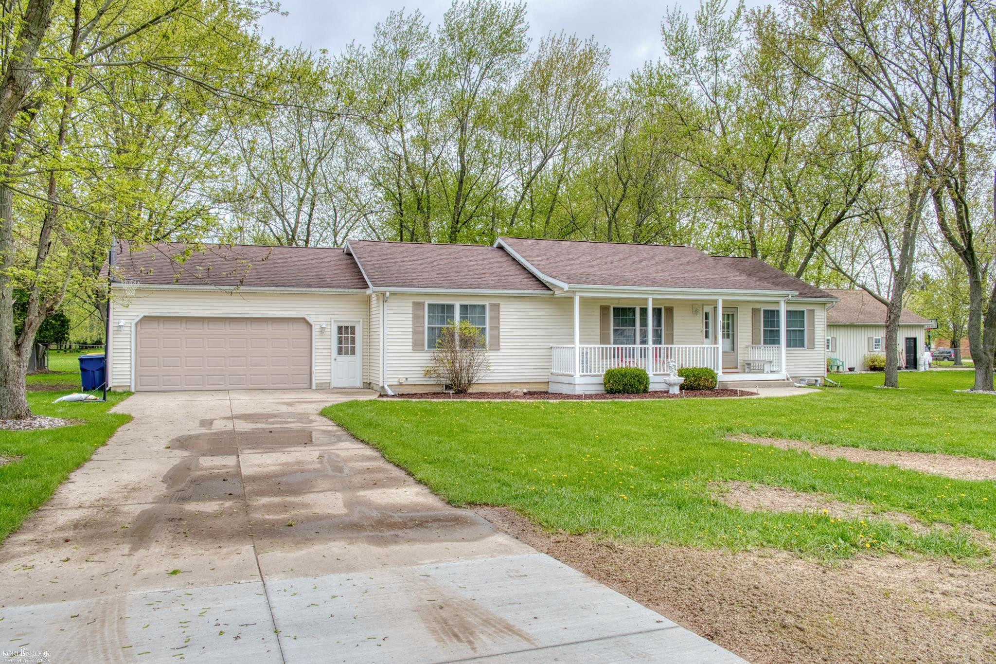 107 N Kingsley Street, Corunna, MI 48817 — Photo 32
