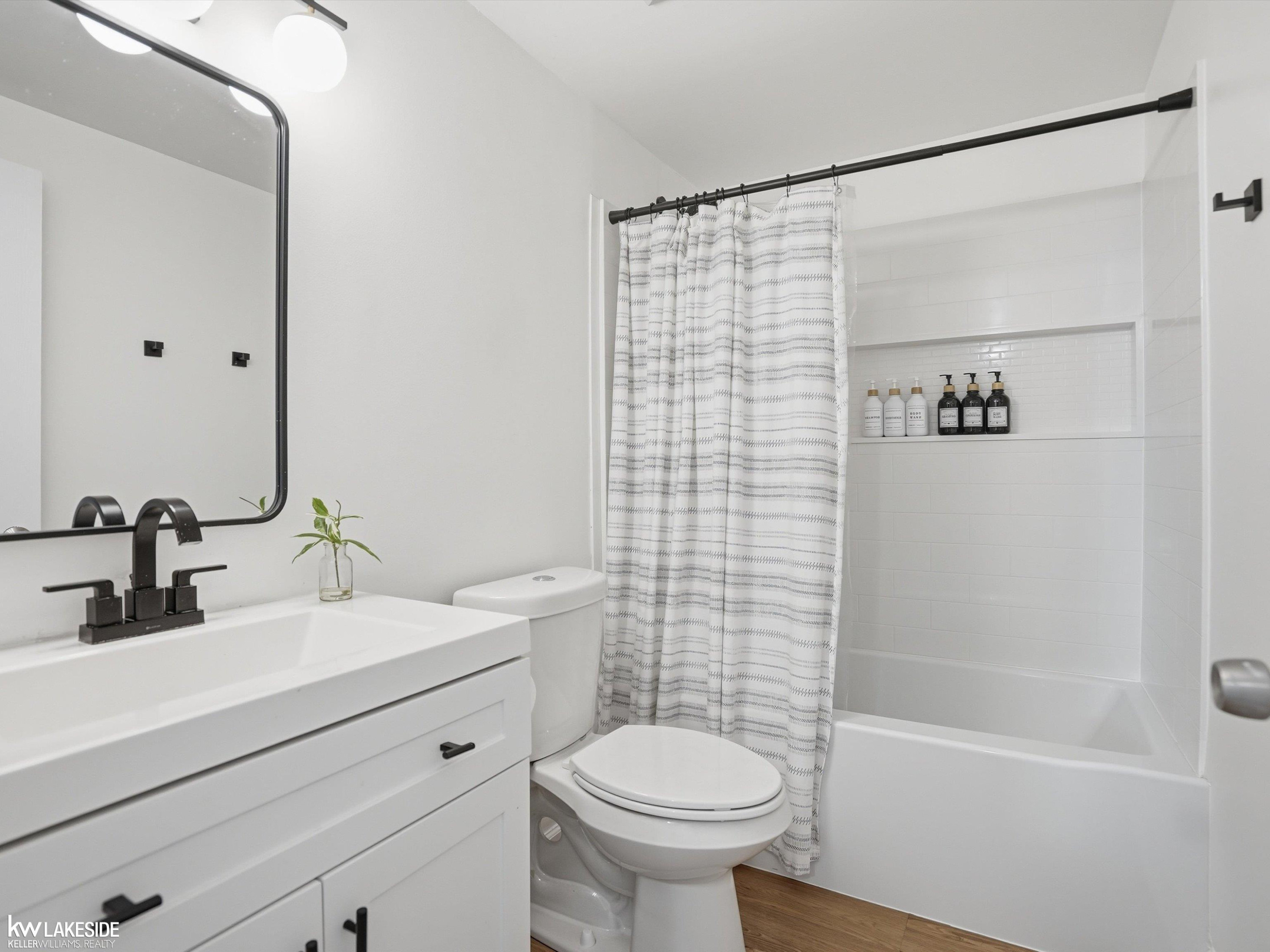 45833 Heatherwoode Lane, Macomb, MI 48044 — Photo 25