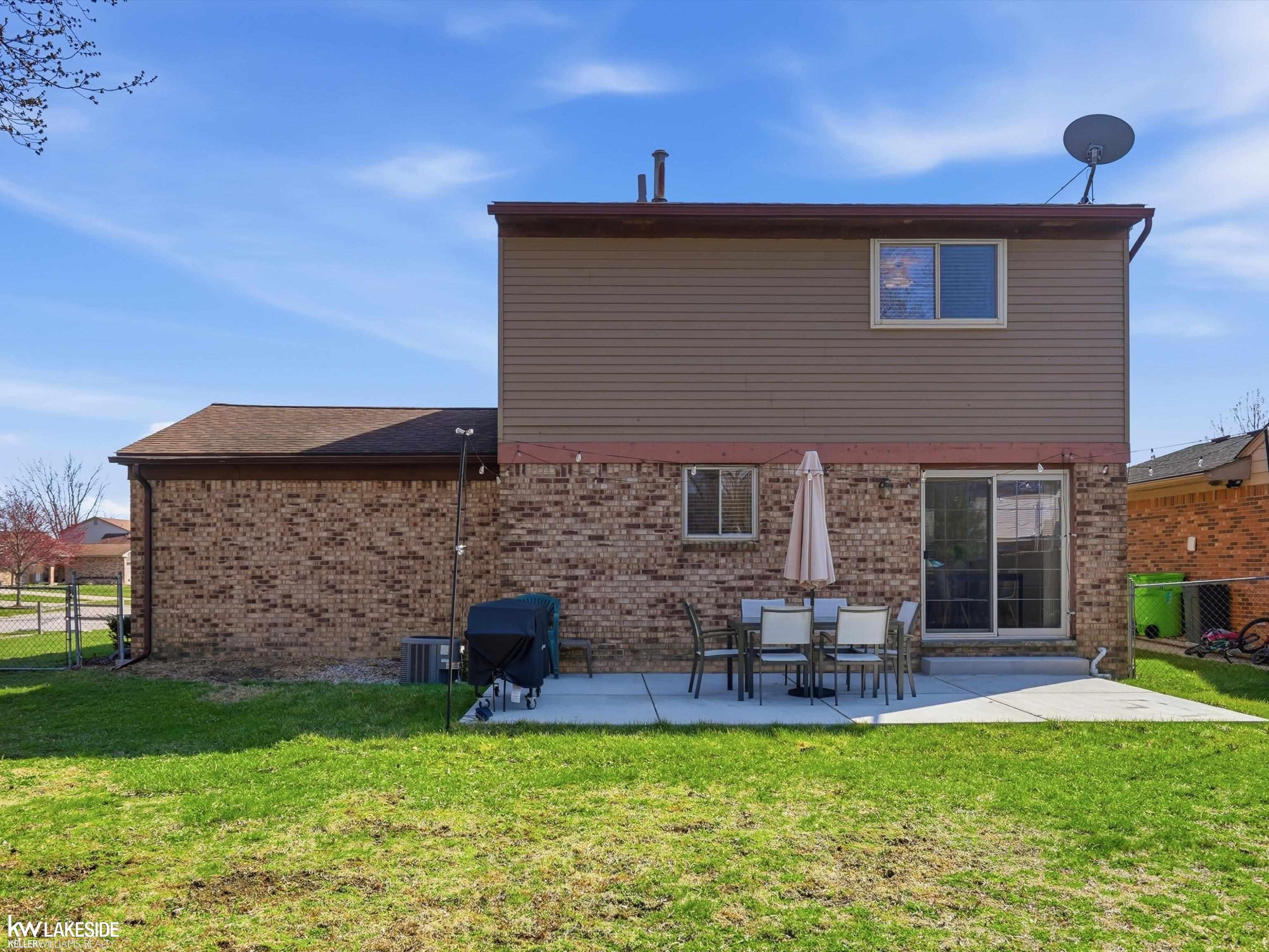 45833 Heatherwoode Lane, Macomb, MI 48044 — Photo 33
