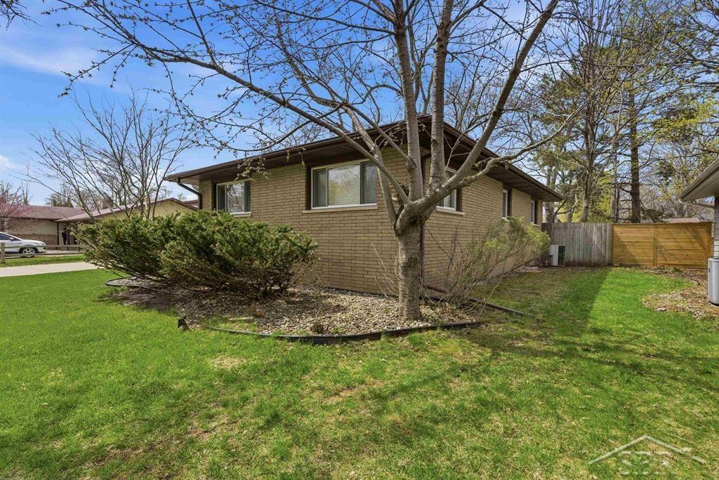 2811 Dina Street, Midland, MI 48642 — Photo 3