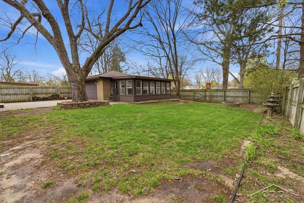 2811 Dina Street, Midland, MI 48642 — Photo 6