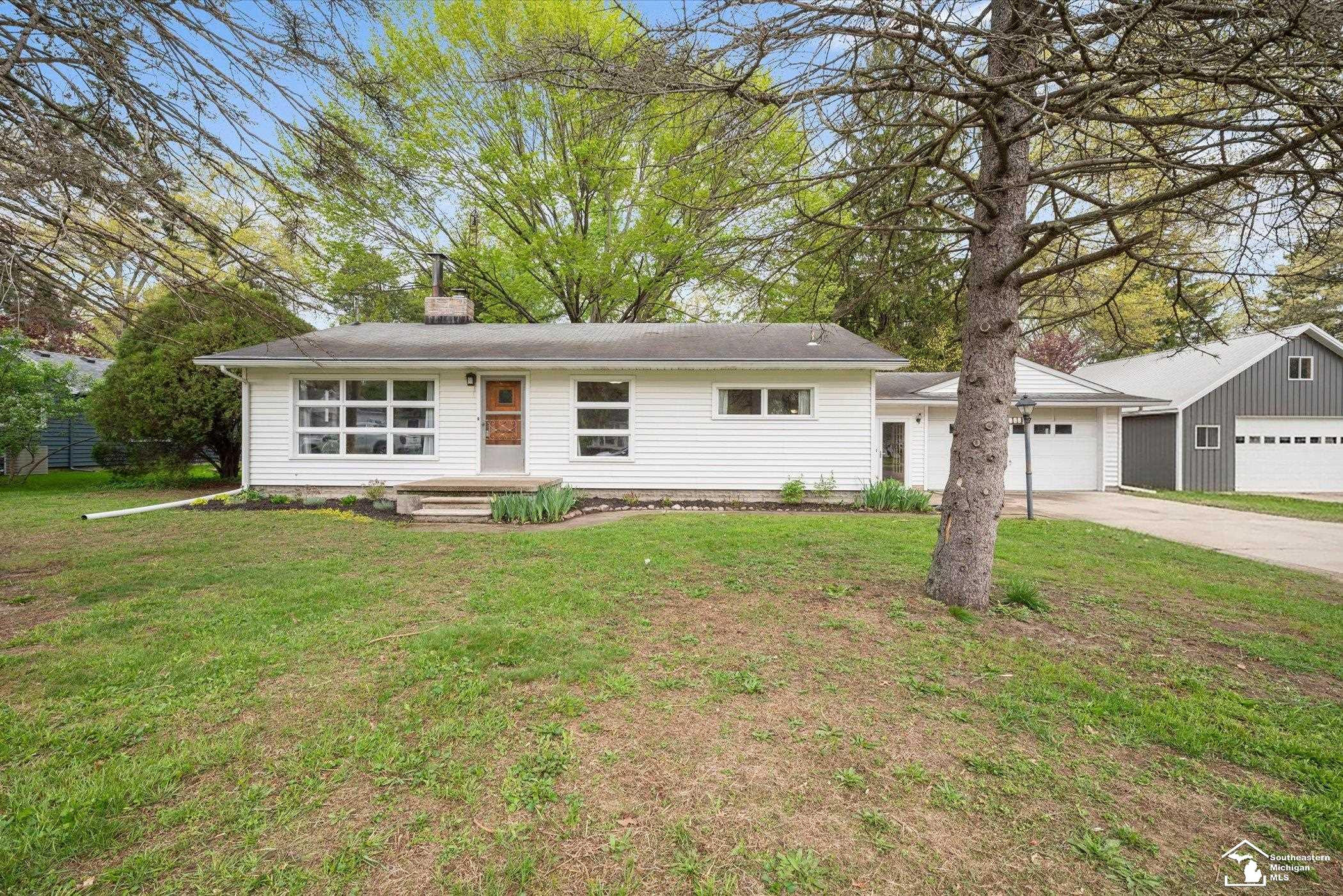 1128 S Park Drive, Temperance, MI 48182 — Photo 3