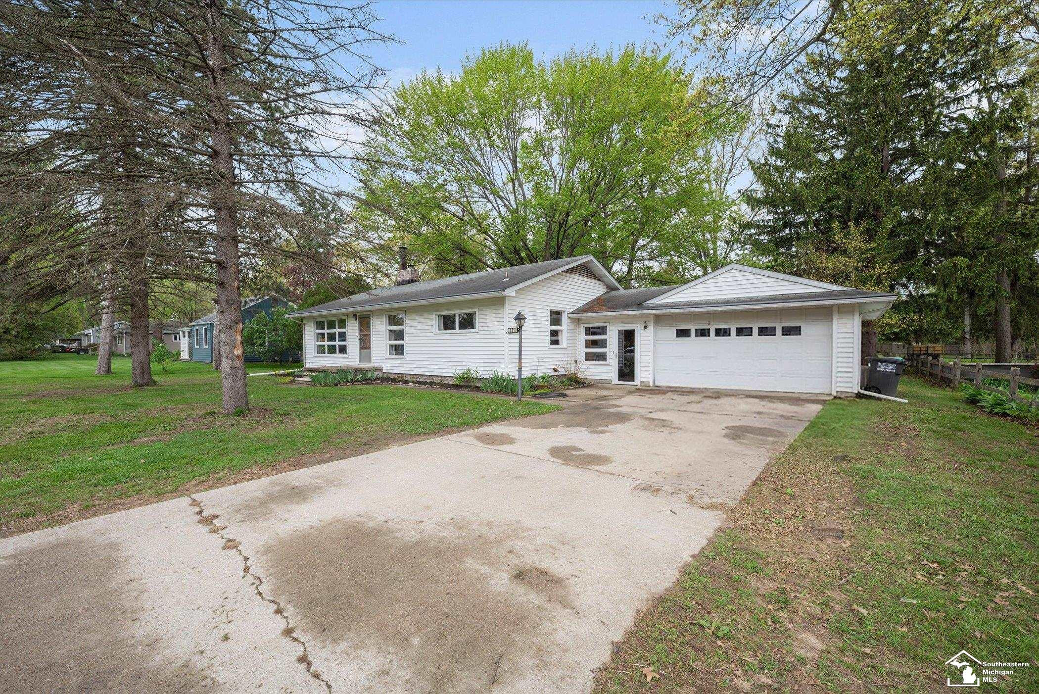 1128 S Park Drive, Temperance, MI 48182 — Photo 4