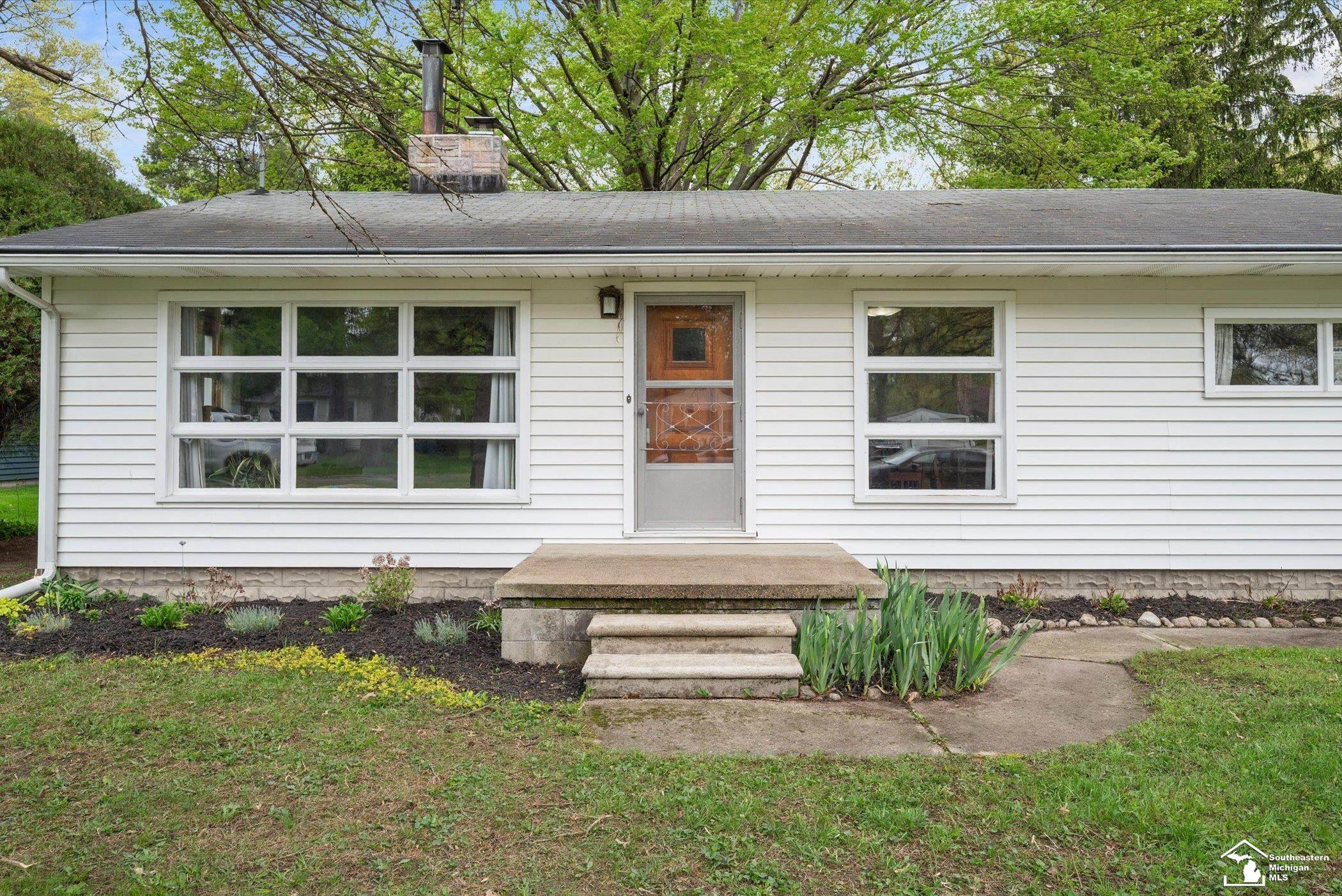 1128 S Park Drive, Temperance, MI 48182 — Photo 5