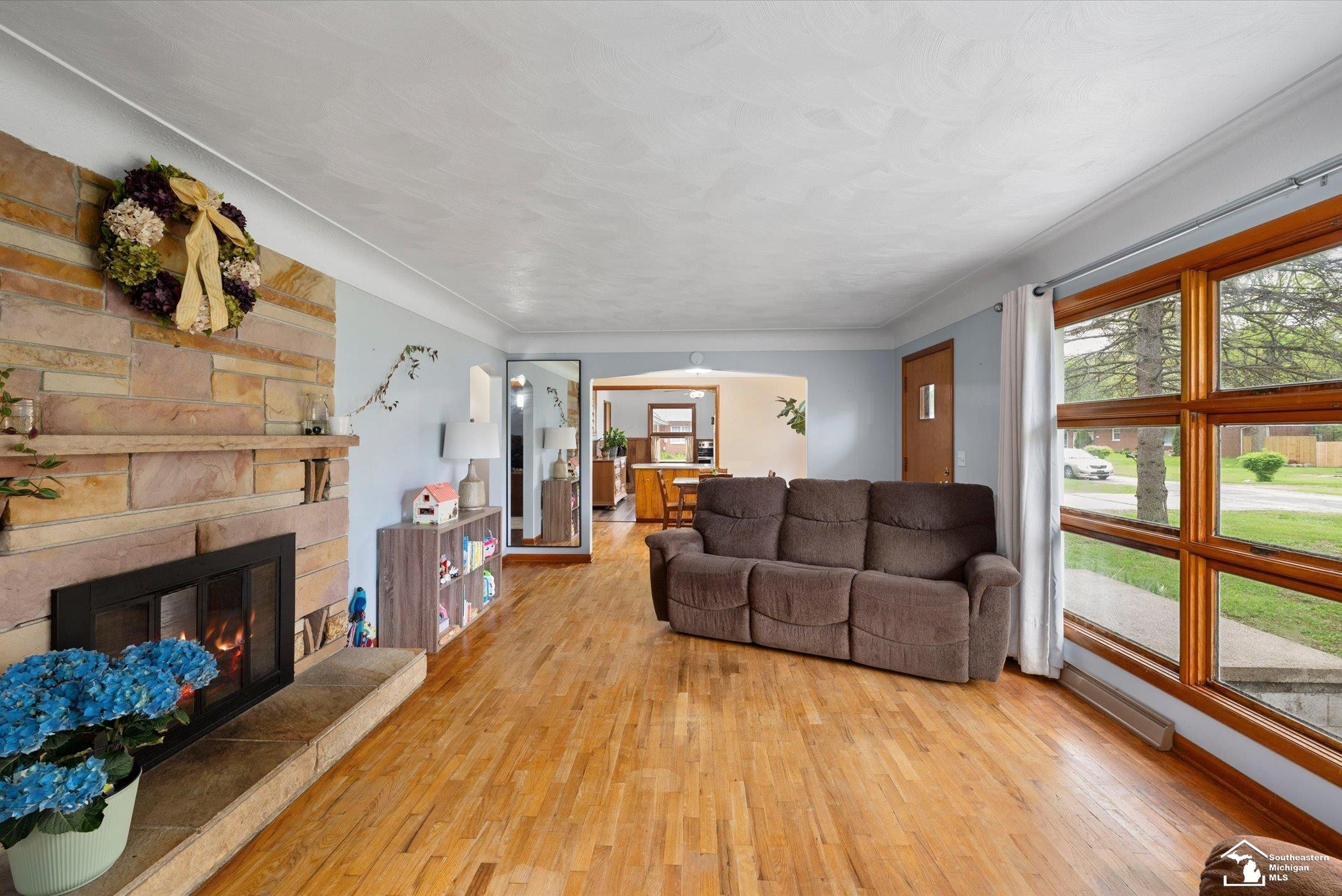 1128 S Park Drive, Temperance, MI 48182 — Photo 9