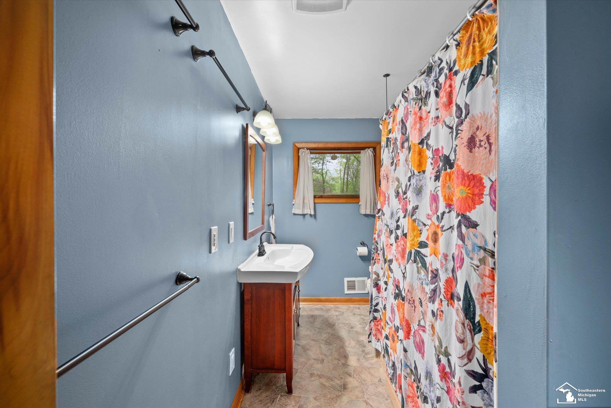 1128 S Park Drive, Temperance, MI 48182 — Photo 16