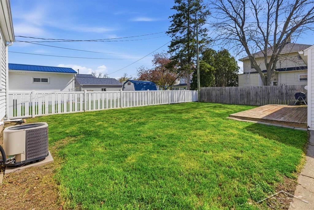 707 Raymond Street, Bay City, MI 48706 — Photo 22