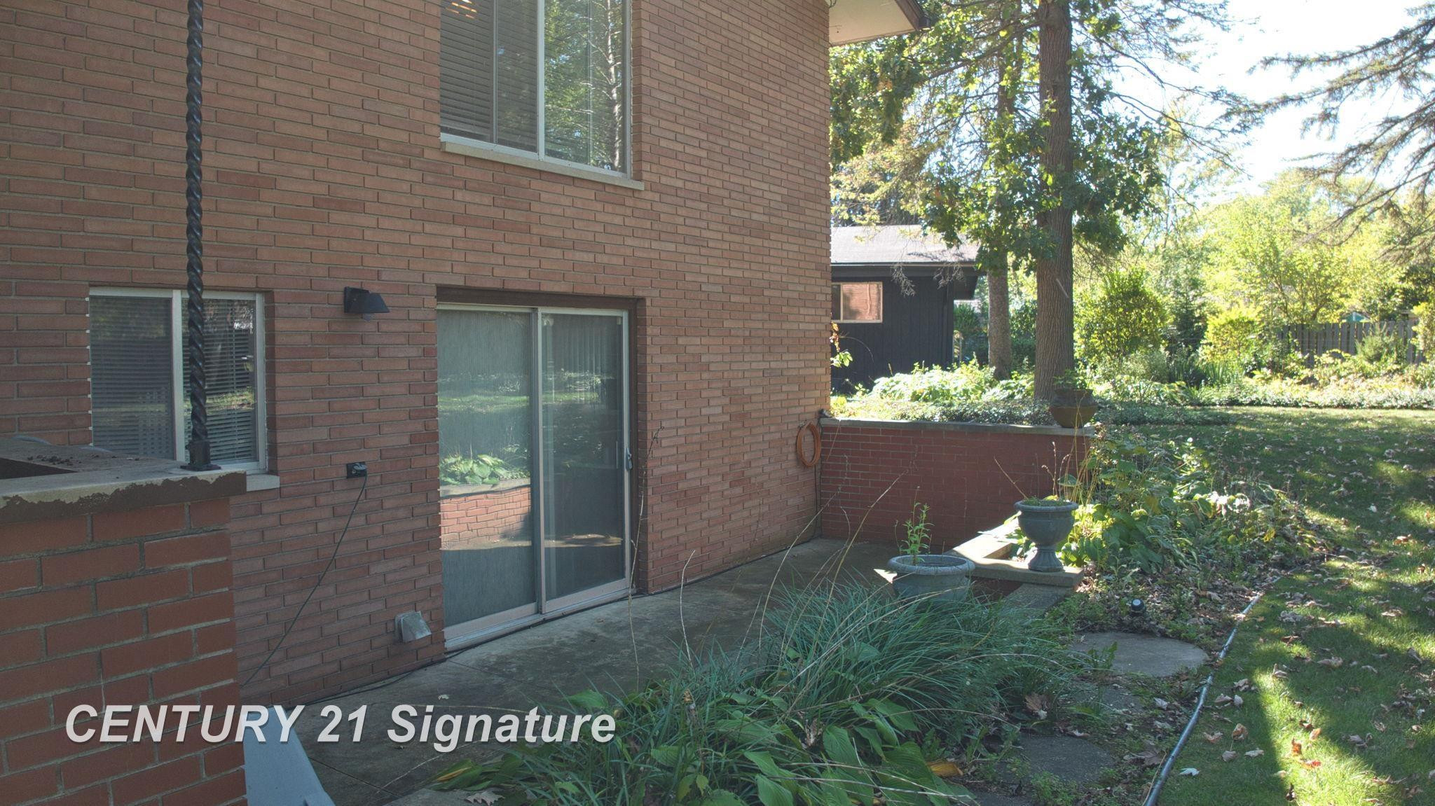 47 Bretton Place, Saginaw, MI 48602 — Photo 12