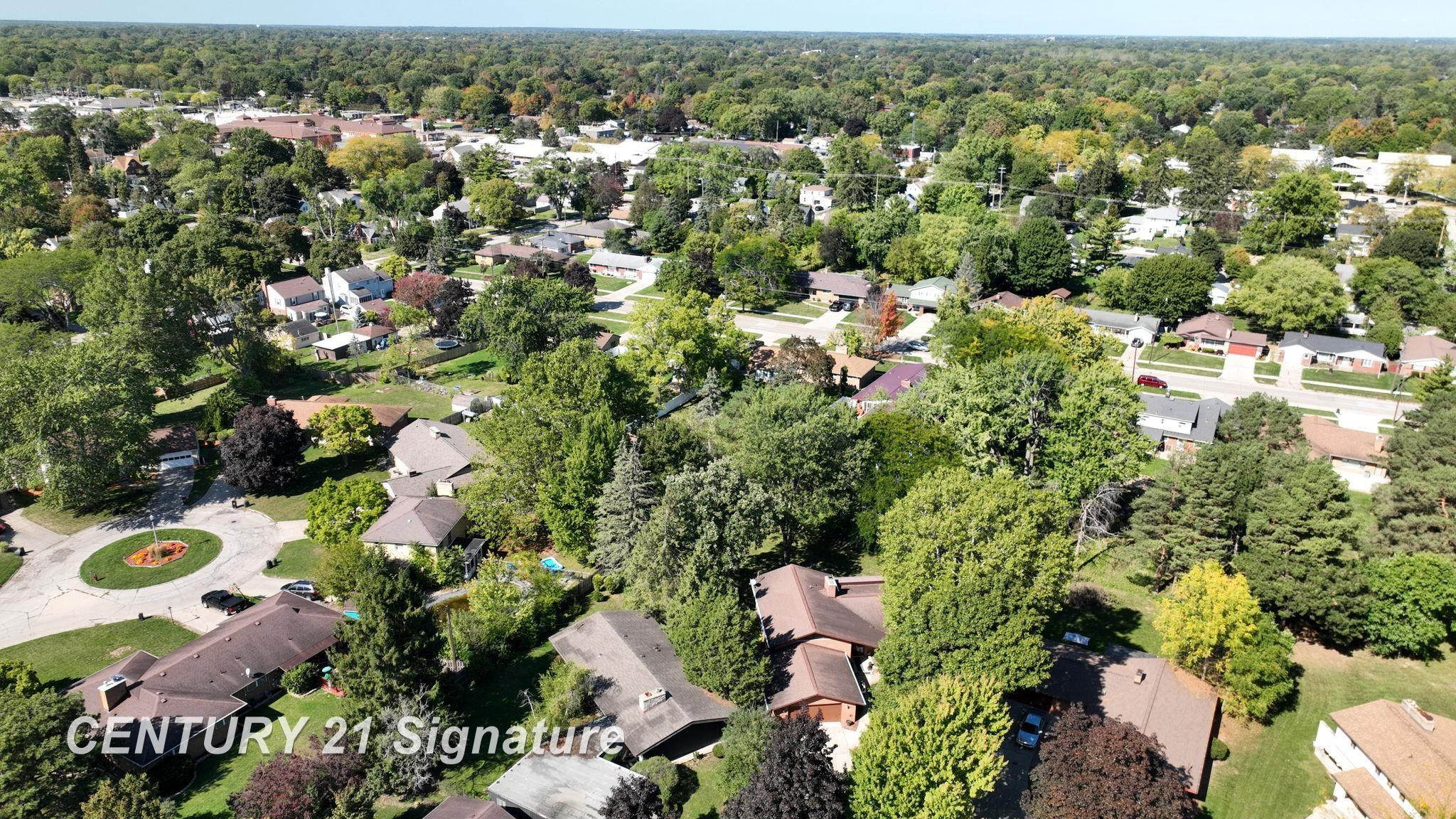 47 Bretton Place, Saginaw, MI 48602 — Photo 23