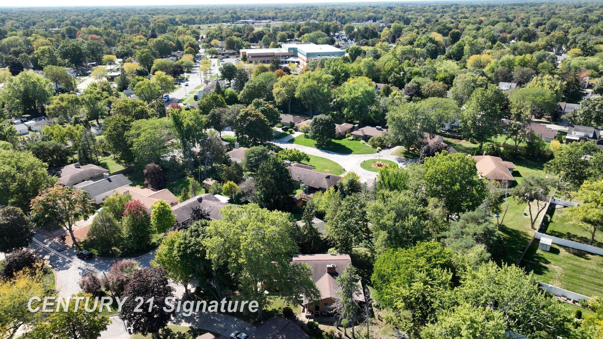 47 Bretton Place, Saginaw, MI 48602 — Photo 24
