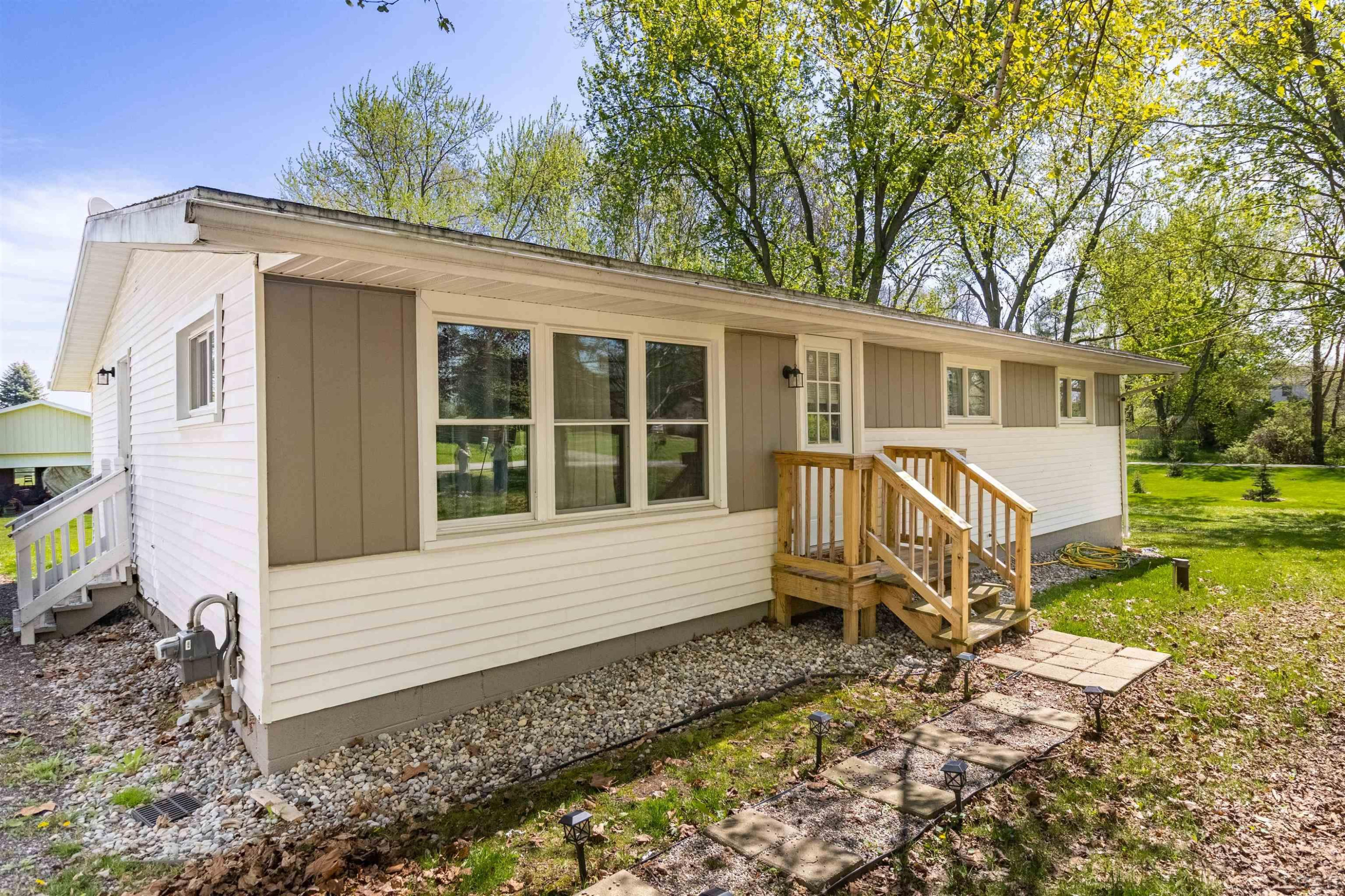 4839 Deleon Drive, Tecumseh, MI 49286