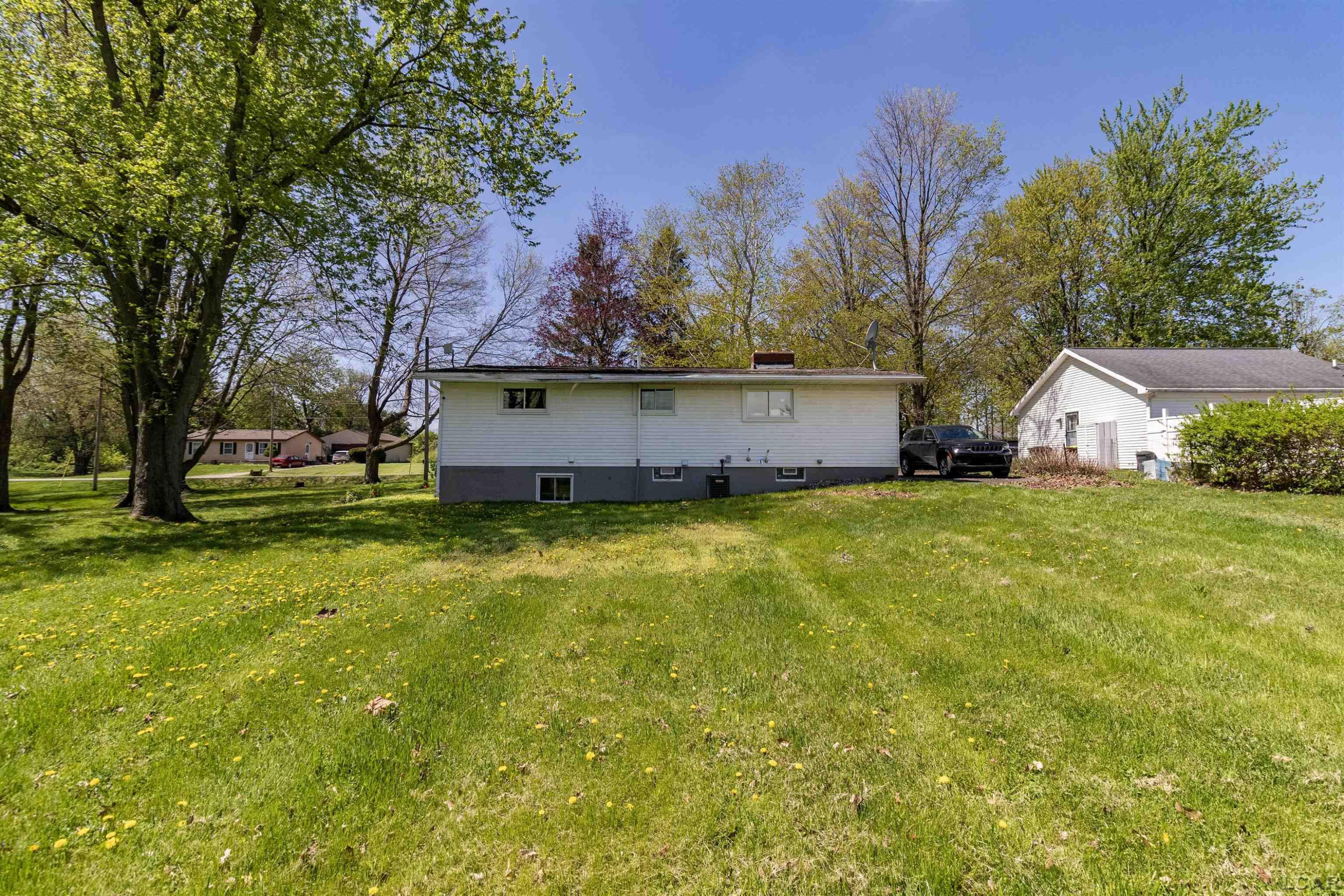 4839 Deleon Drive, Tecumseh, MI 49286 — Photo 8
