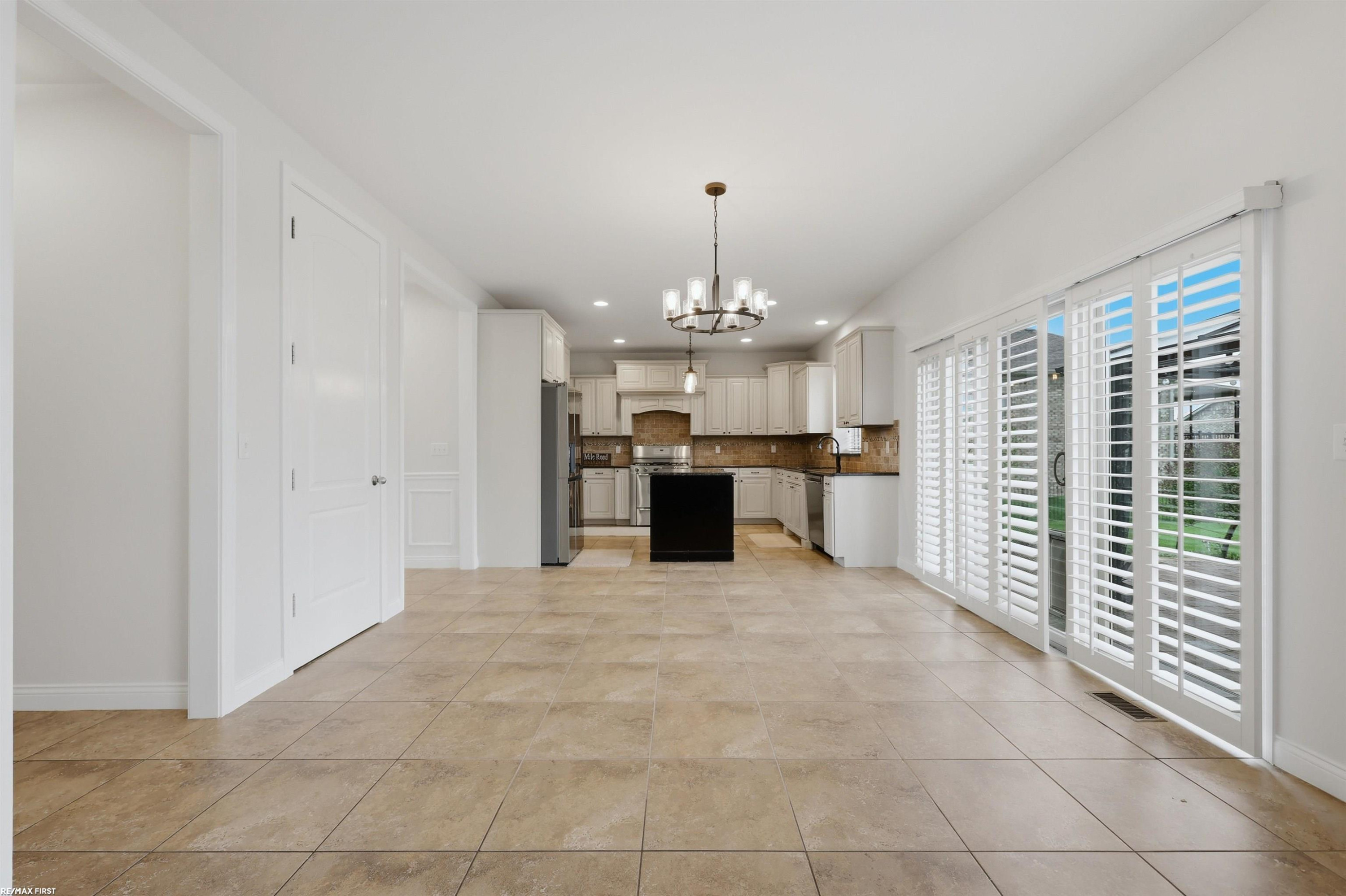 18081 25 Mile Road, Macomb, MI 48042 — Photo 16
