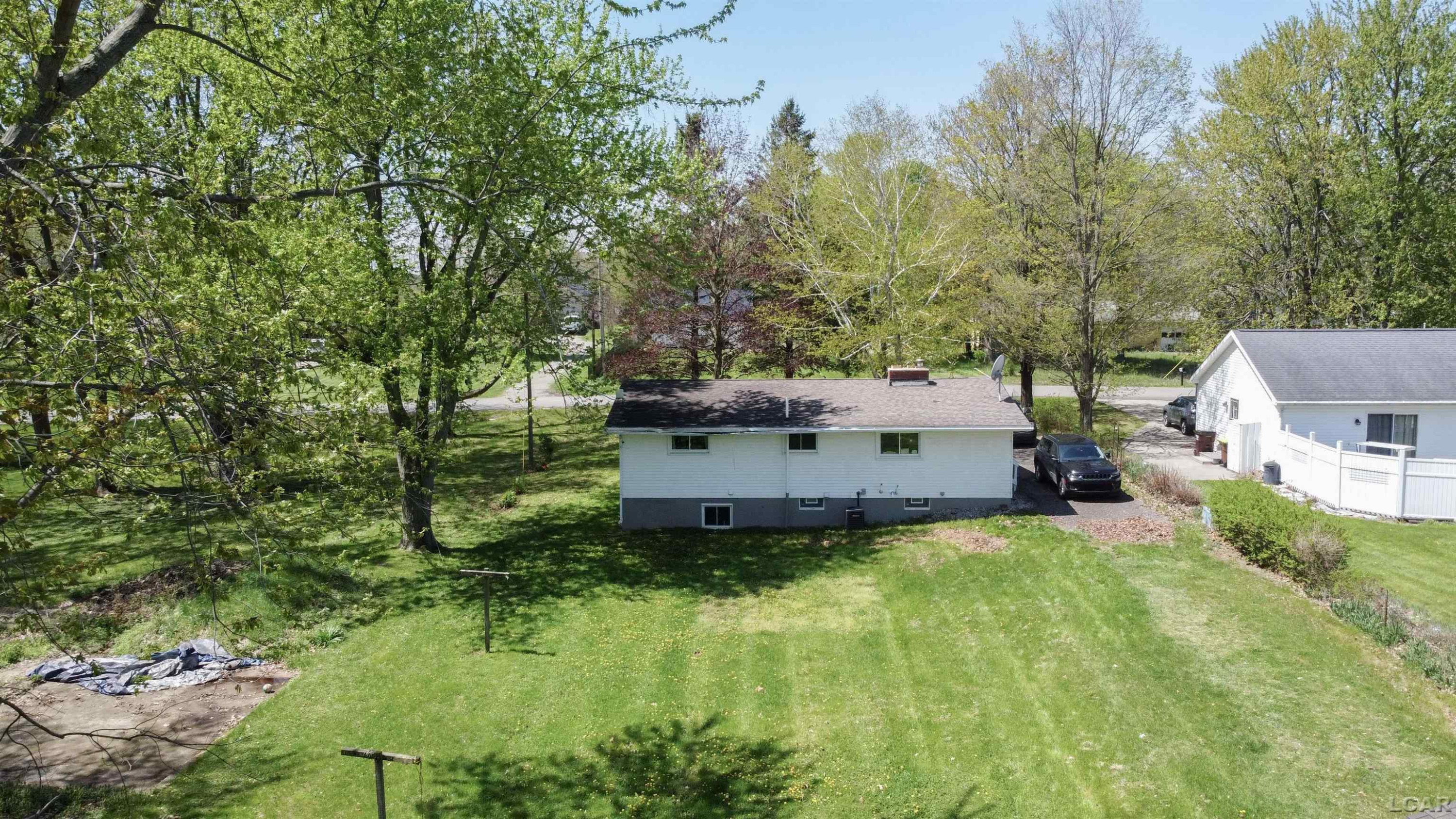 4839 Deleon Drive, Tecumseh, MI 49286 — Photo 43
