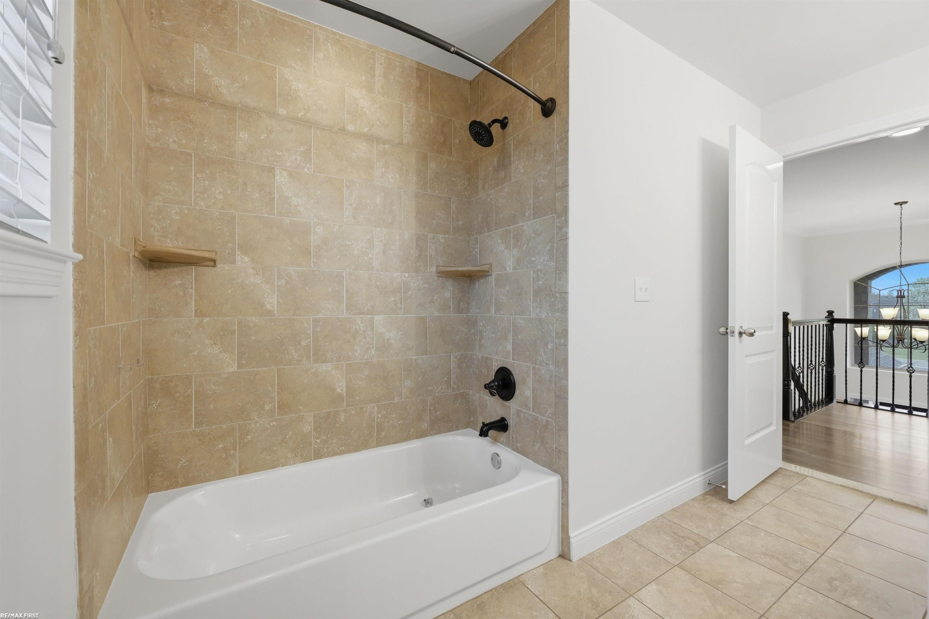 18081 25 Mile Road, Macomb, MI 48042 — Photo 32
