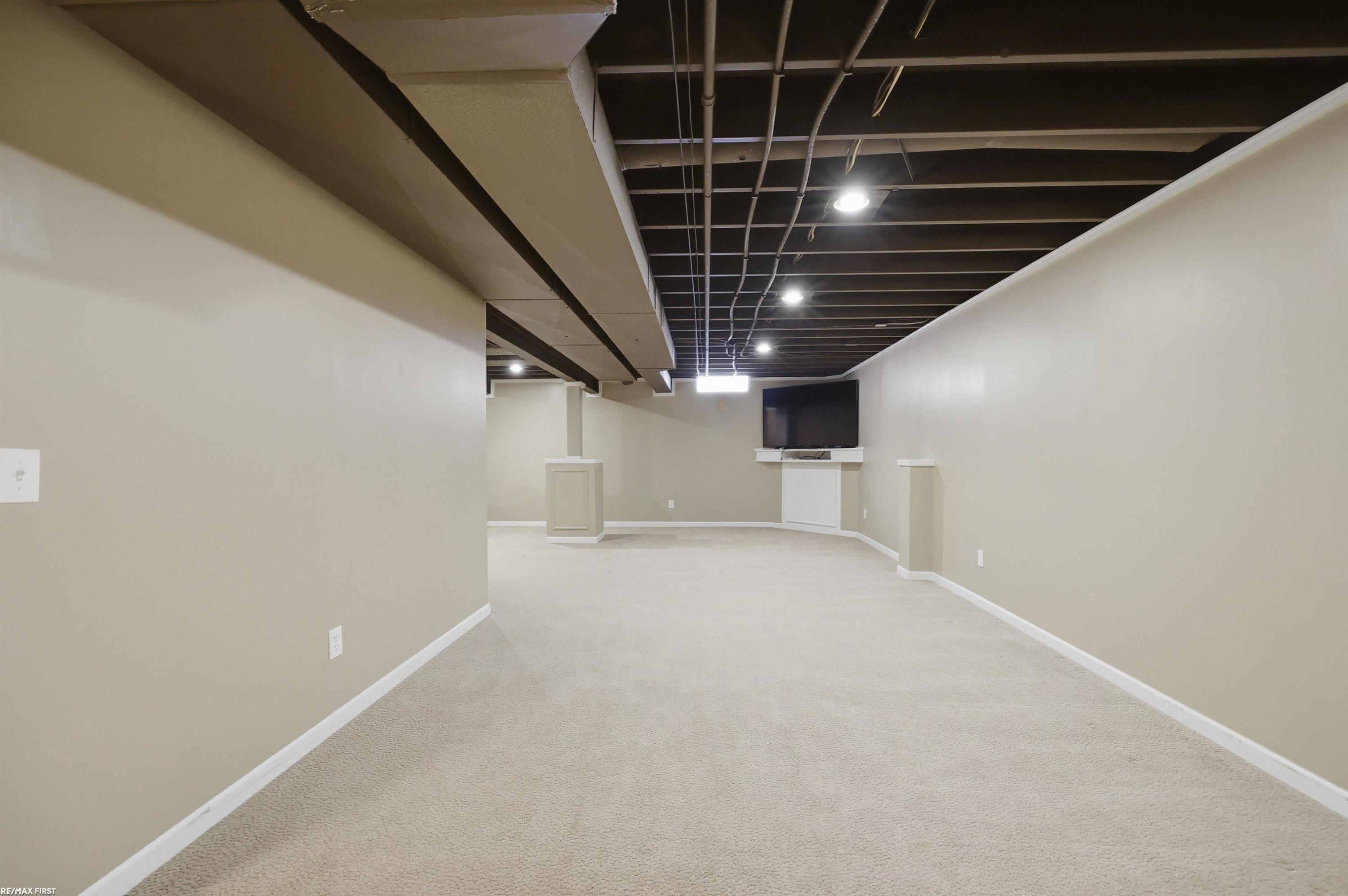 18081 25 Mile Road, Macomb, MI 48042 — Photo 38