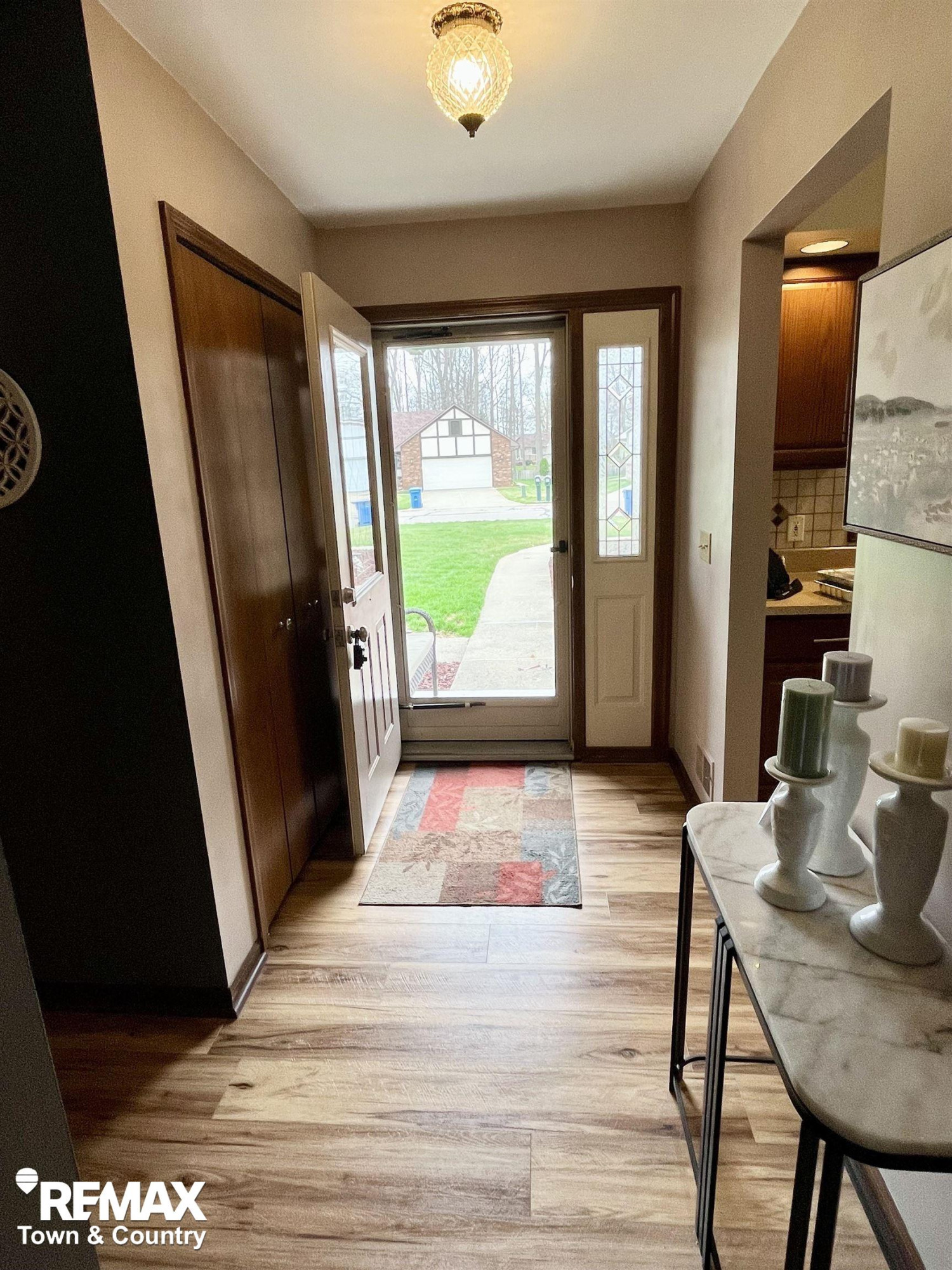6112 Oak Creek Drive, Swartz Creek, MI 48473 — Photo 4