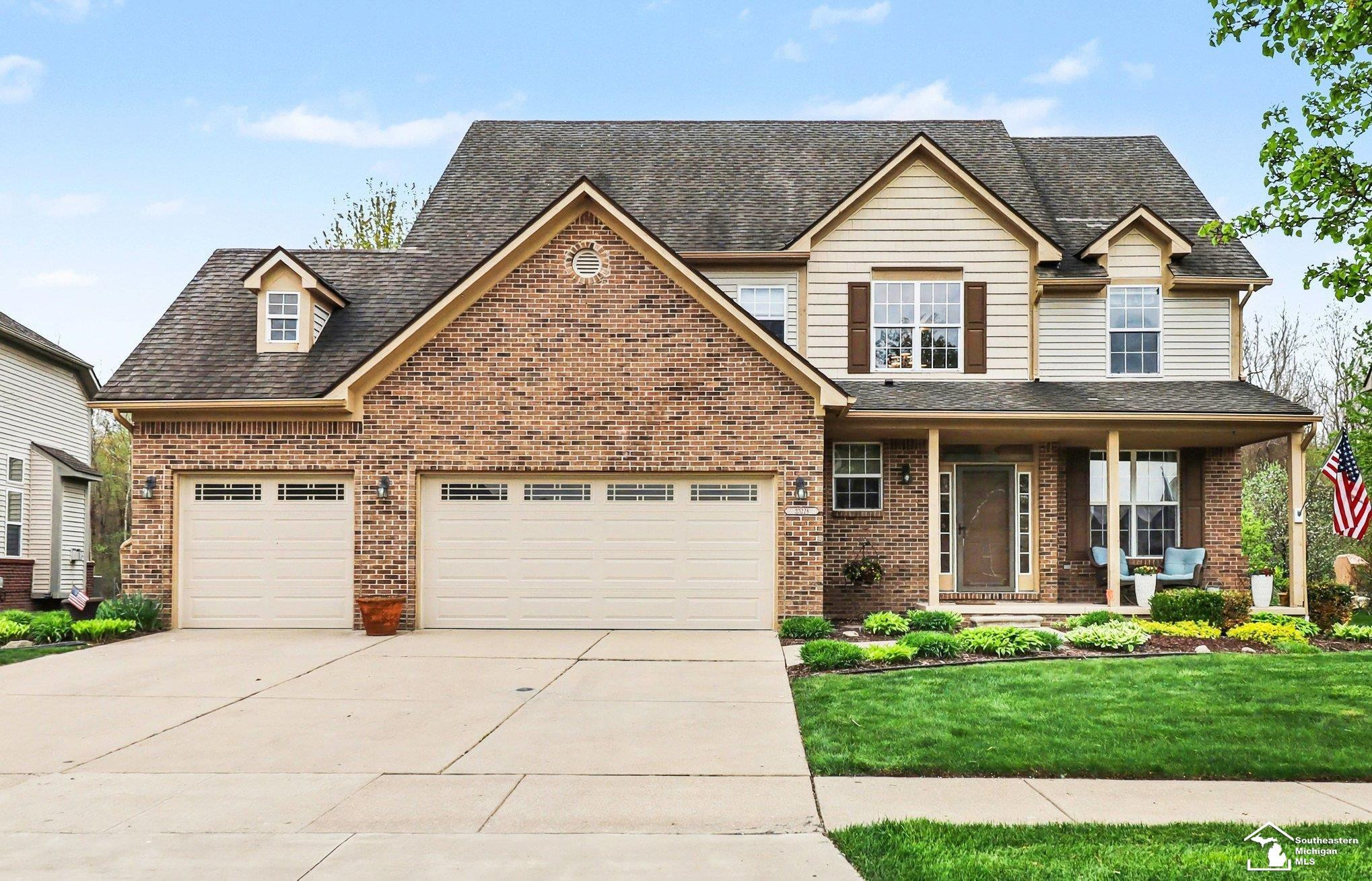 23728 W Creek Drive, New Boston, MI 48164 — Photo 2