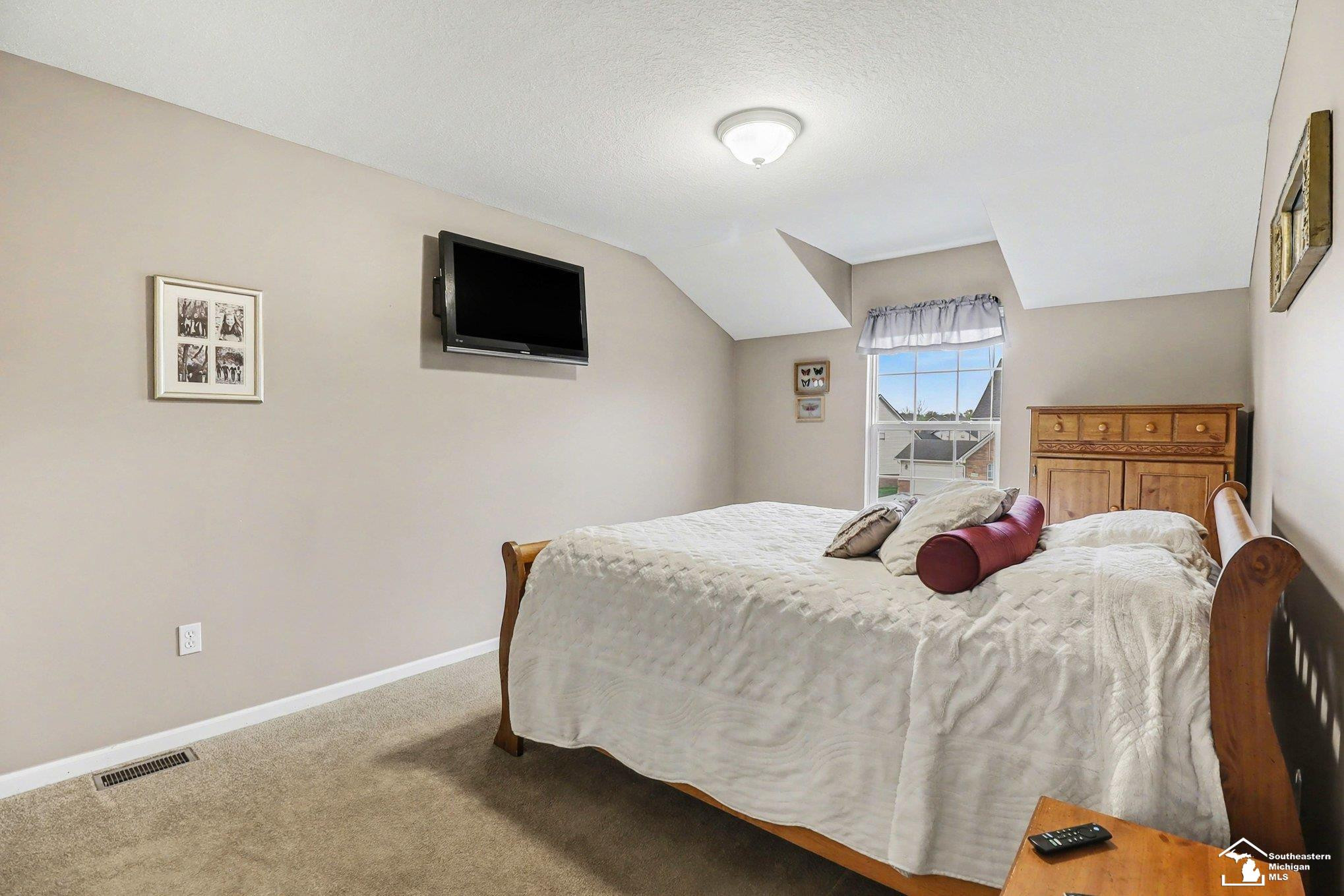 23728 W Creek Drive, New Boston, MI 48164 — Photo 17