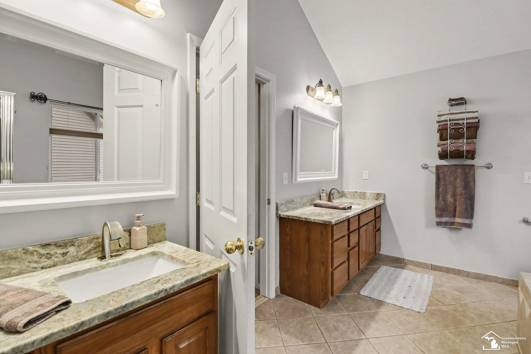 23728 W Creek Drive, New Boston, MI 48164 — Photo 18