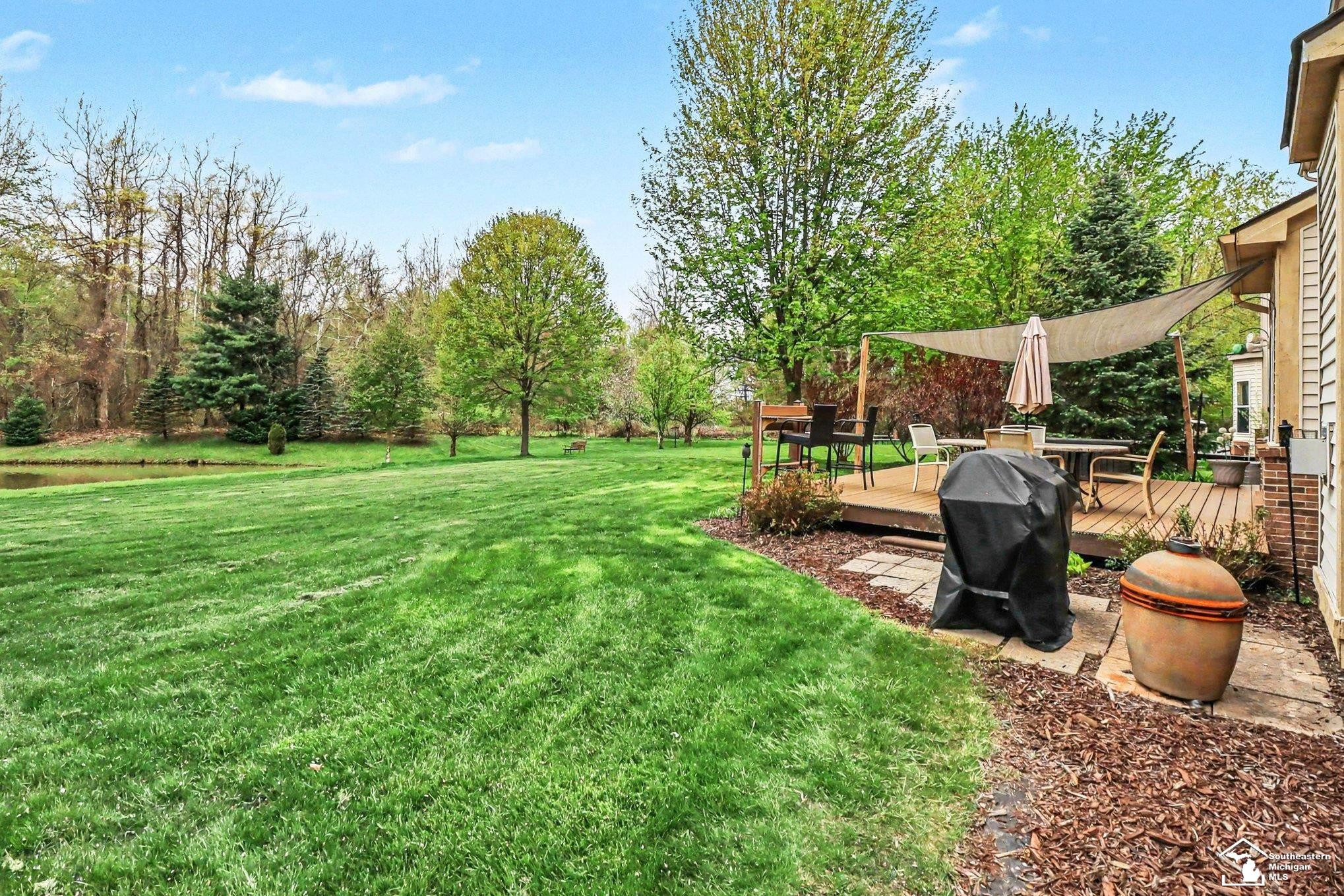 23728 W Creek Drive, New Boston, MI 48164 — Photo 24