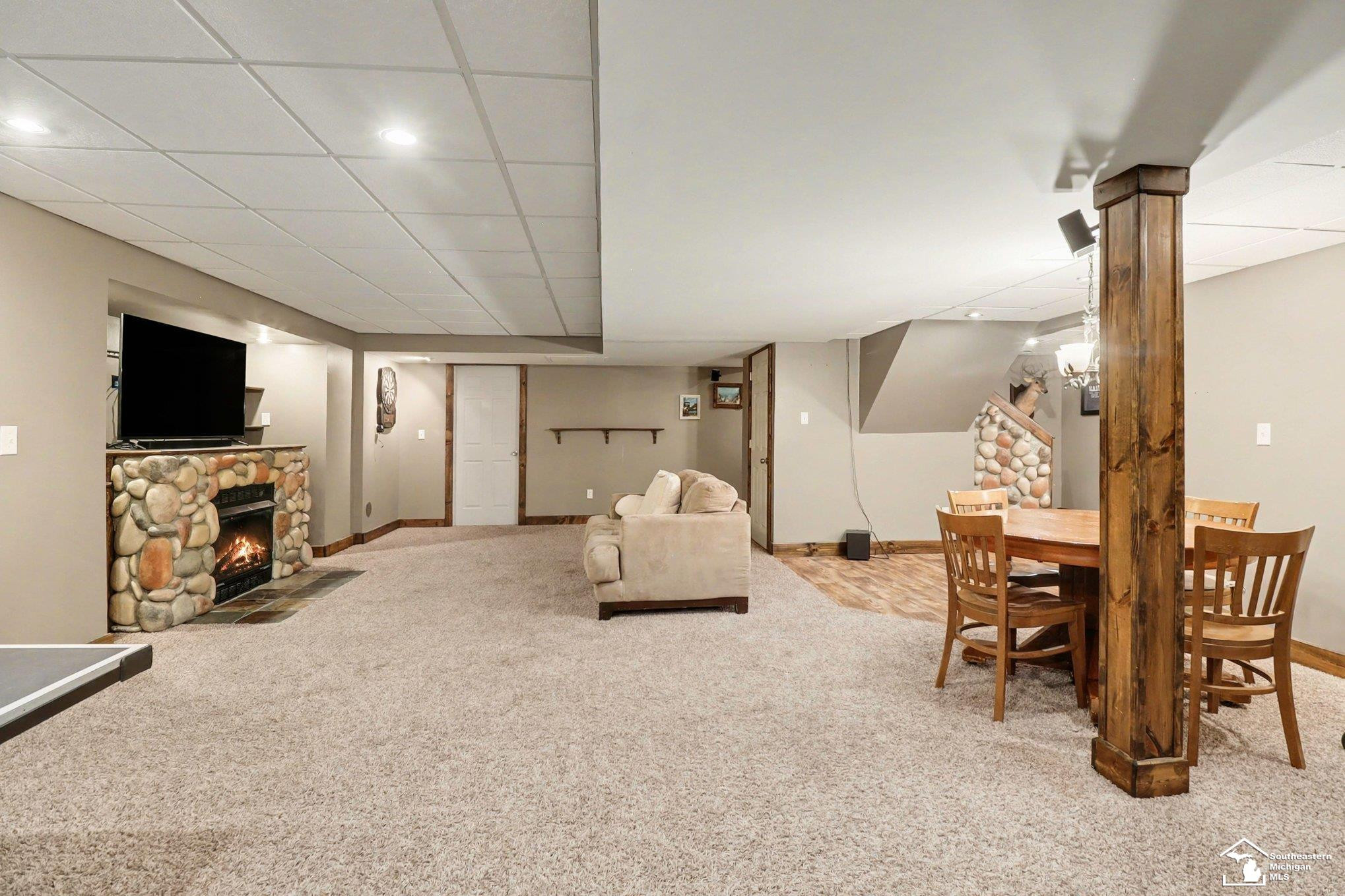 23728 W Creek Drive, New Boston, MI 48164 — Photo 28