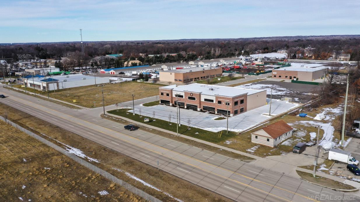 6719-6735 23 Mile Road, MI 48316 — Photo 2