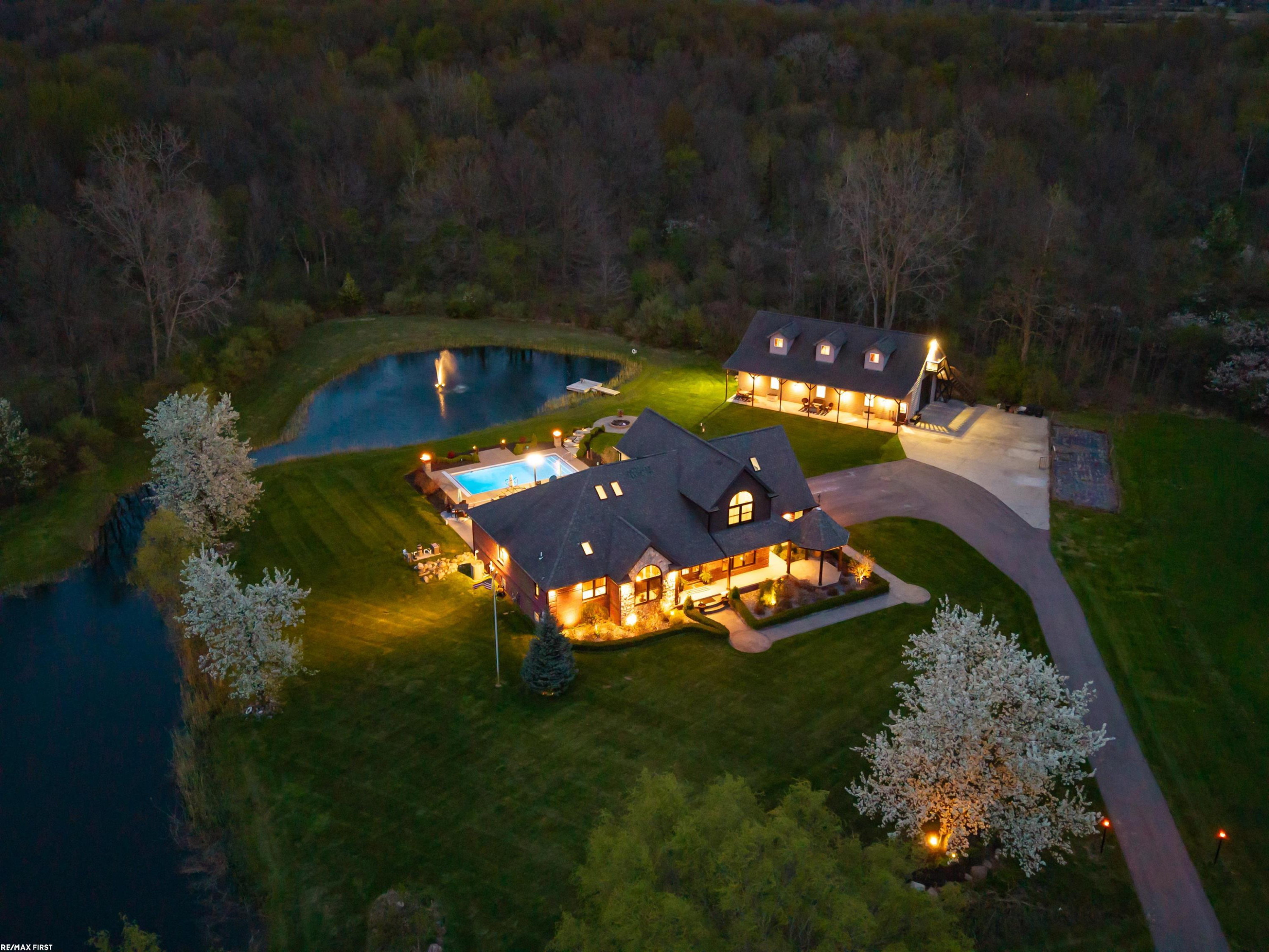 61360 Stonegate Drive, Washington, MI — Photo 2