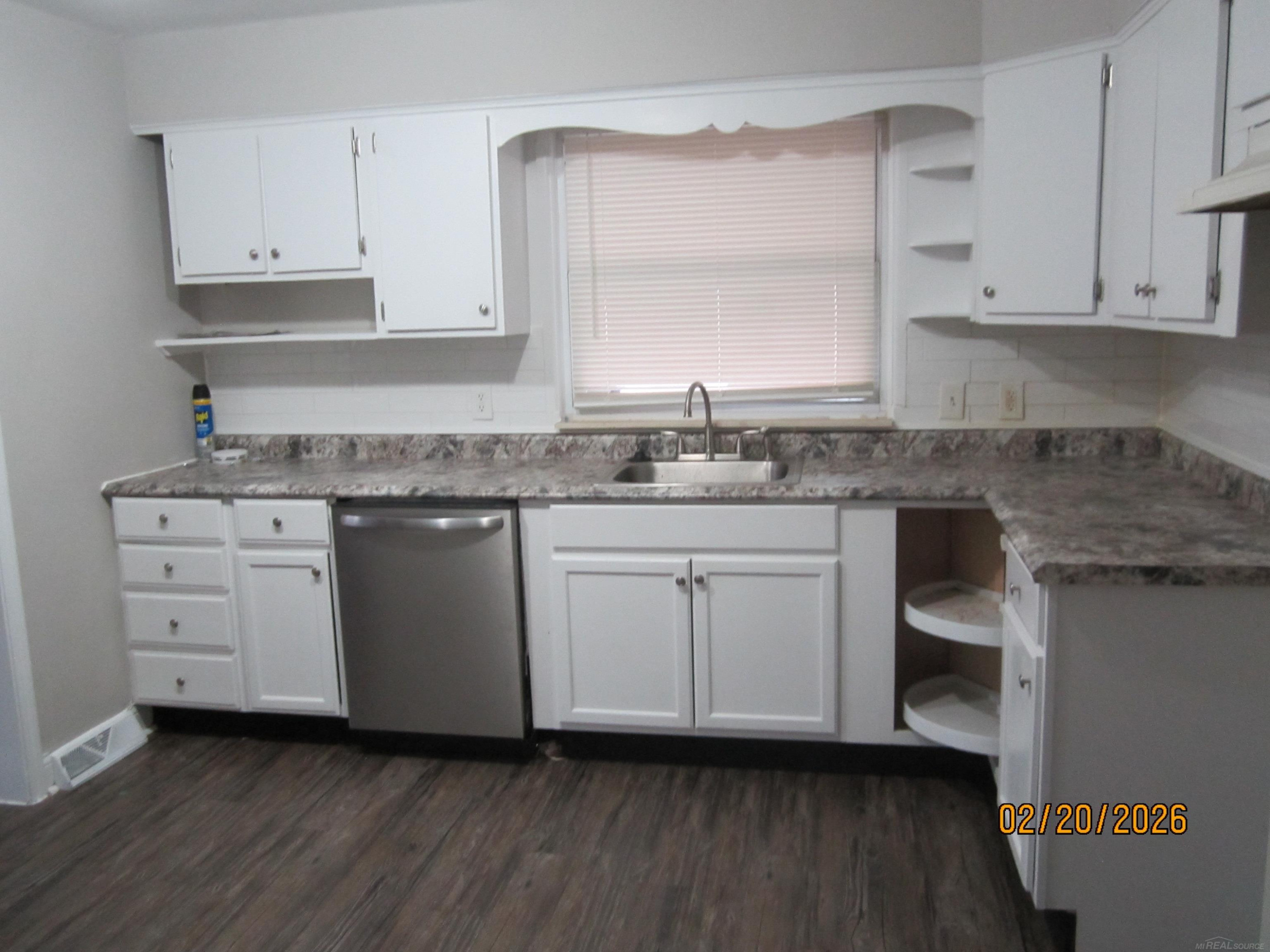 26700 Hopkins Street, Inkster, MI 48141 — Photo 16