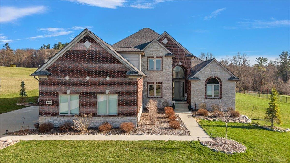 8166 Morningside Drive, MI 48065 — Photo 2