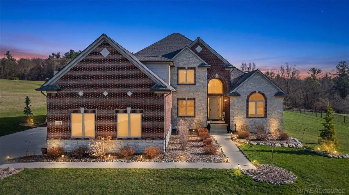 8166 Morningside Drive, MI 48065 — Photo 3