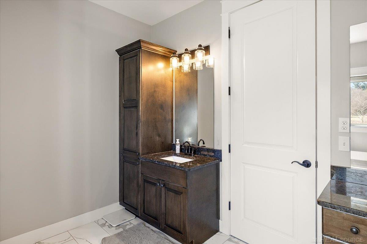 8166 Morningside Drive, MI 48065 — Photo 27