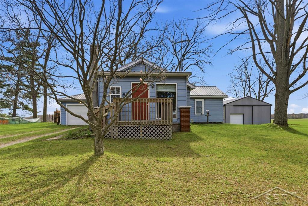 5800 N Hope Road, Hope, MI 48628 — front exterior