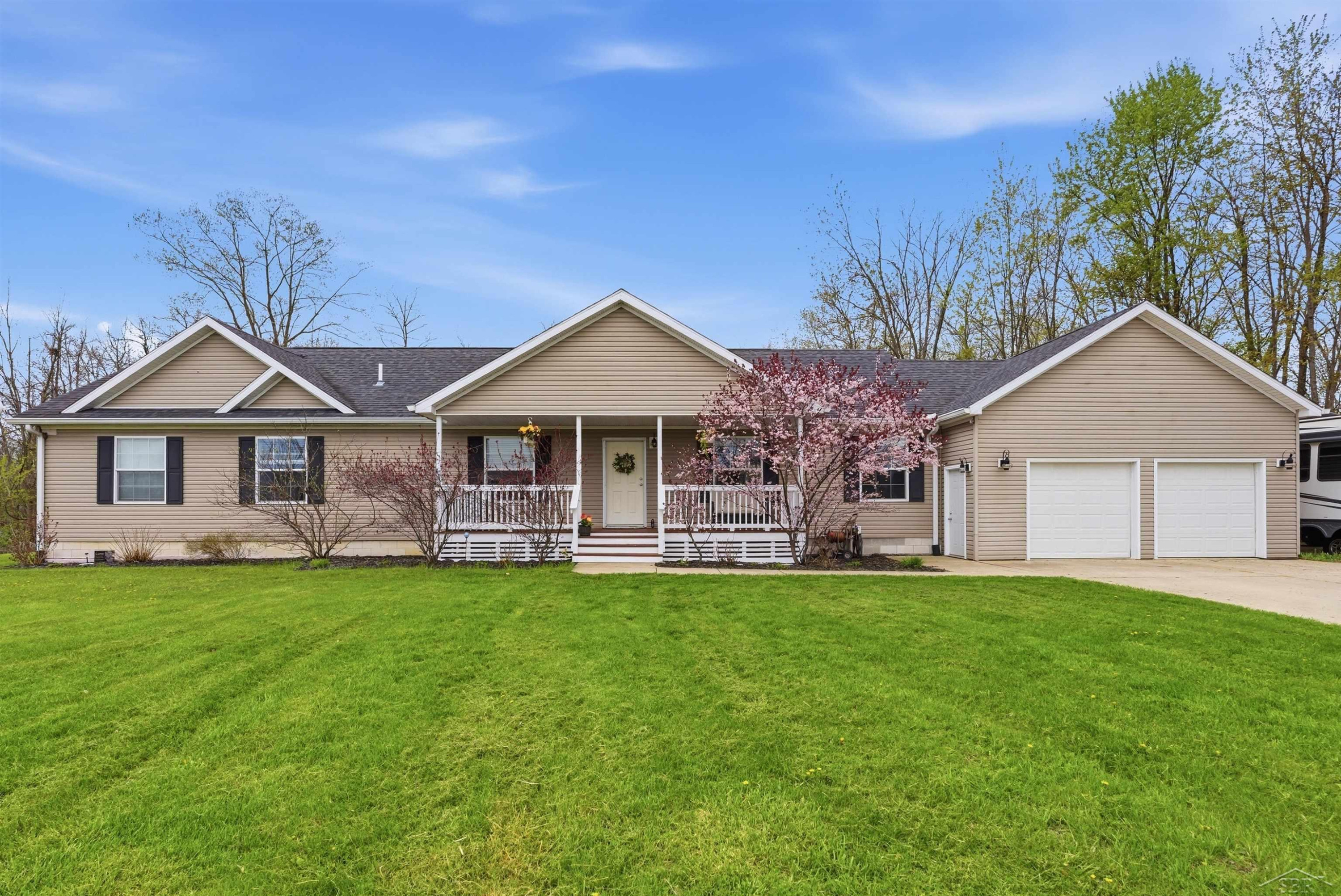 2041 W Pine River Road, Breckenridge, MI 48615 — front exterior